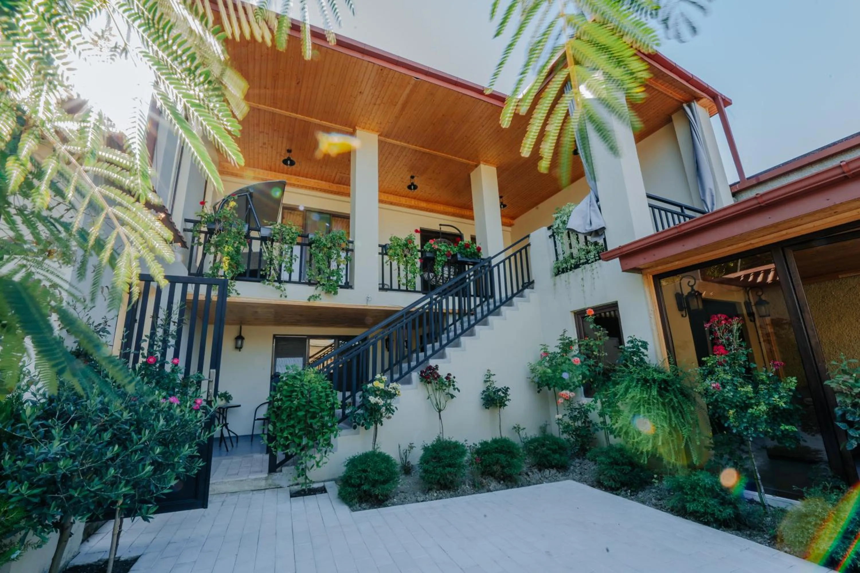 Property building in Kera Rooms