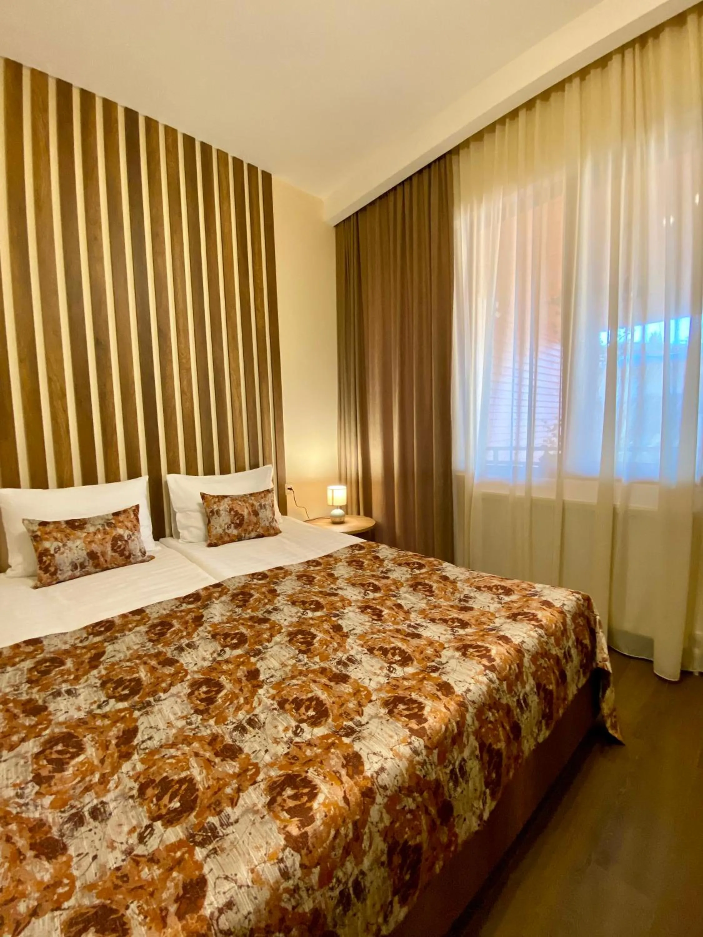 Bedroom, Bed in Kera Rooms