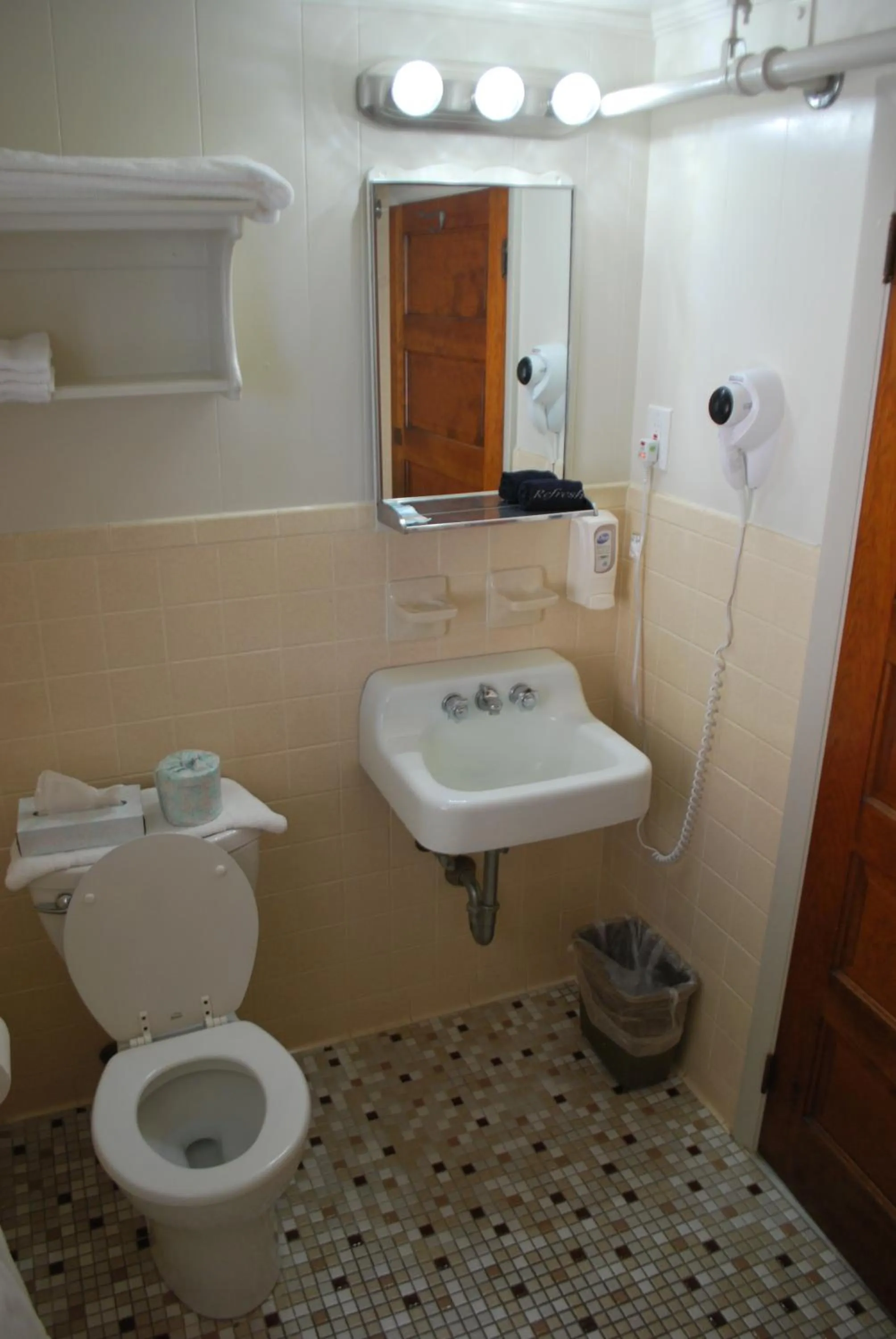 Lankford Hotel and Lodge