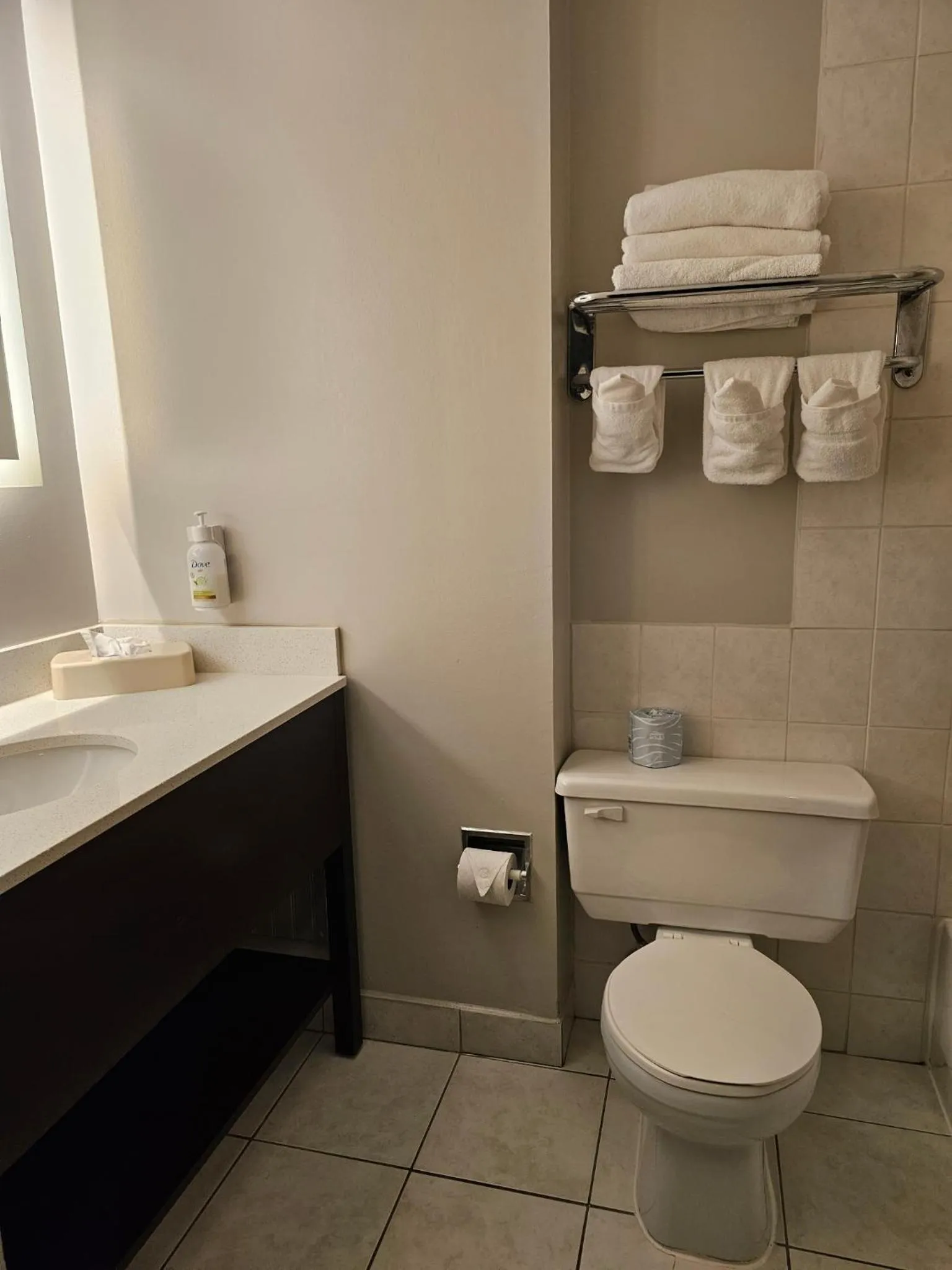 Bathroom in Super 8 by Wyndham Thunder Bay