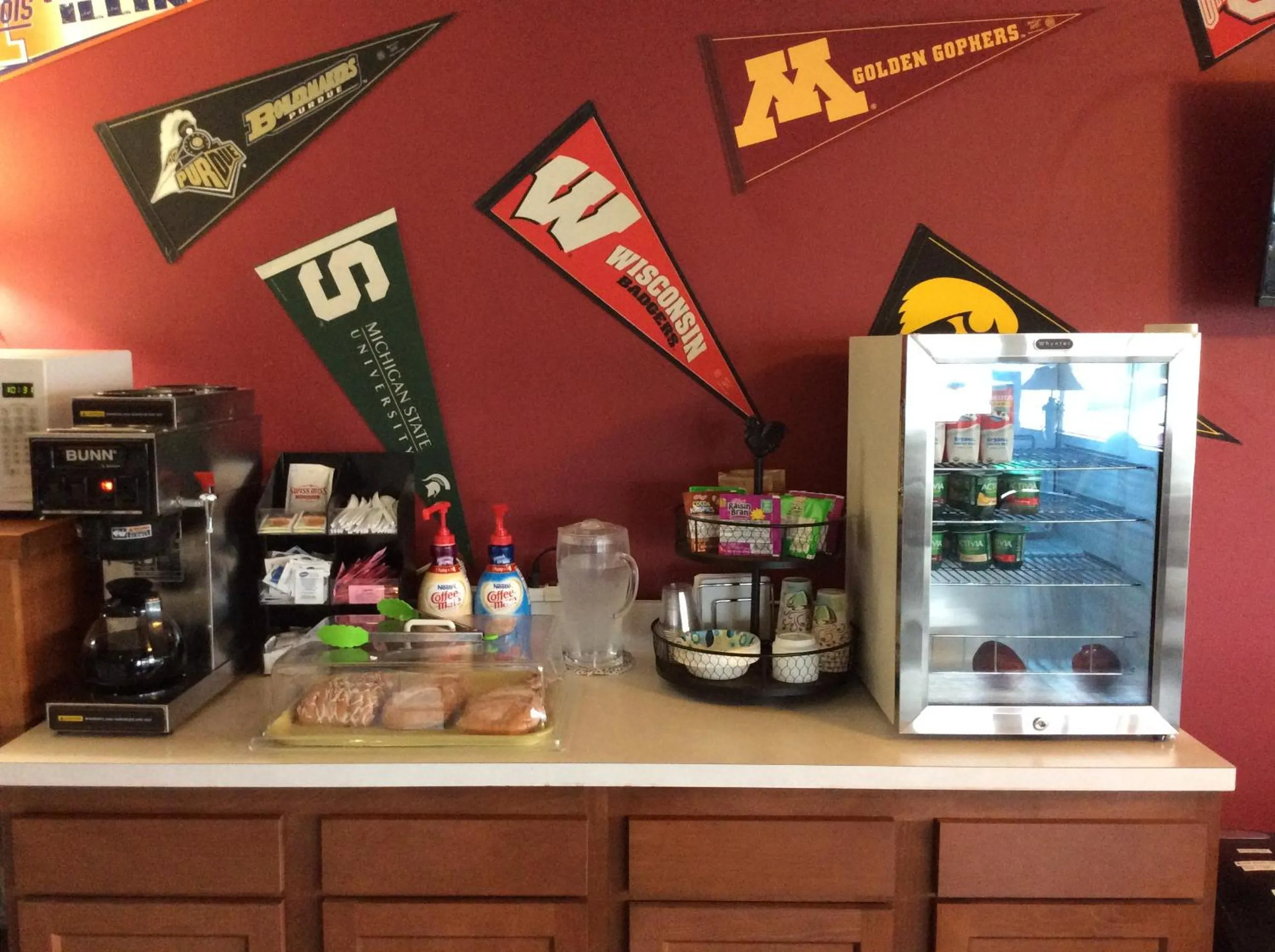 Breakfast in Sports Club Motel