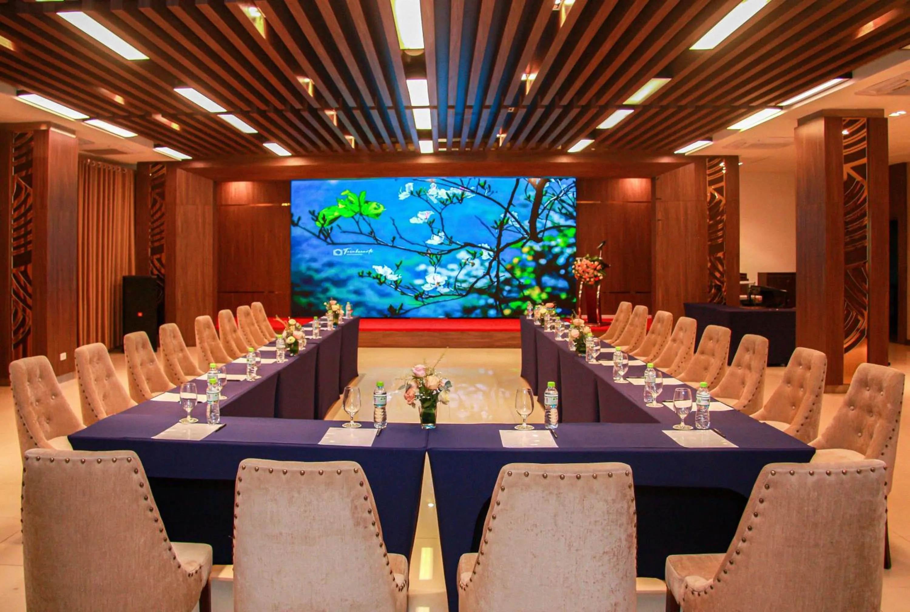 Meeting/conference room in Mường Thanh Grand Dien Bien Phu Hotel