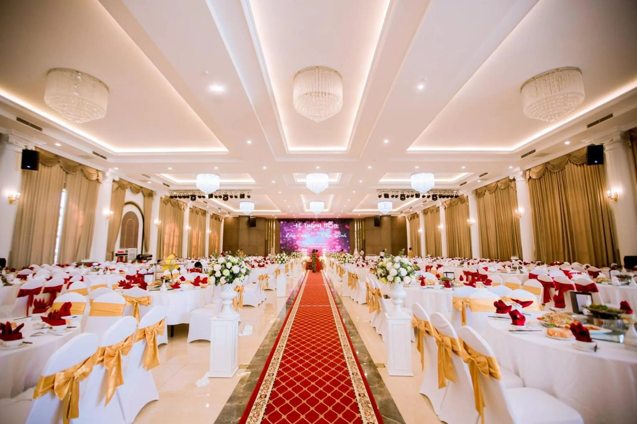 wedding in Mường Thanh Grand Dien Bien Phu Hotel