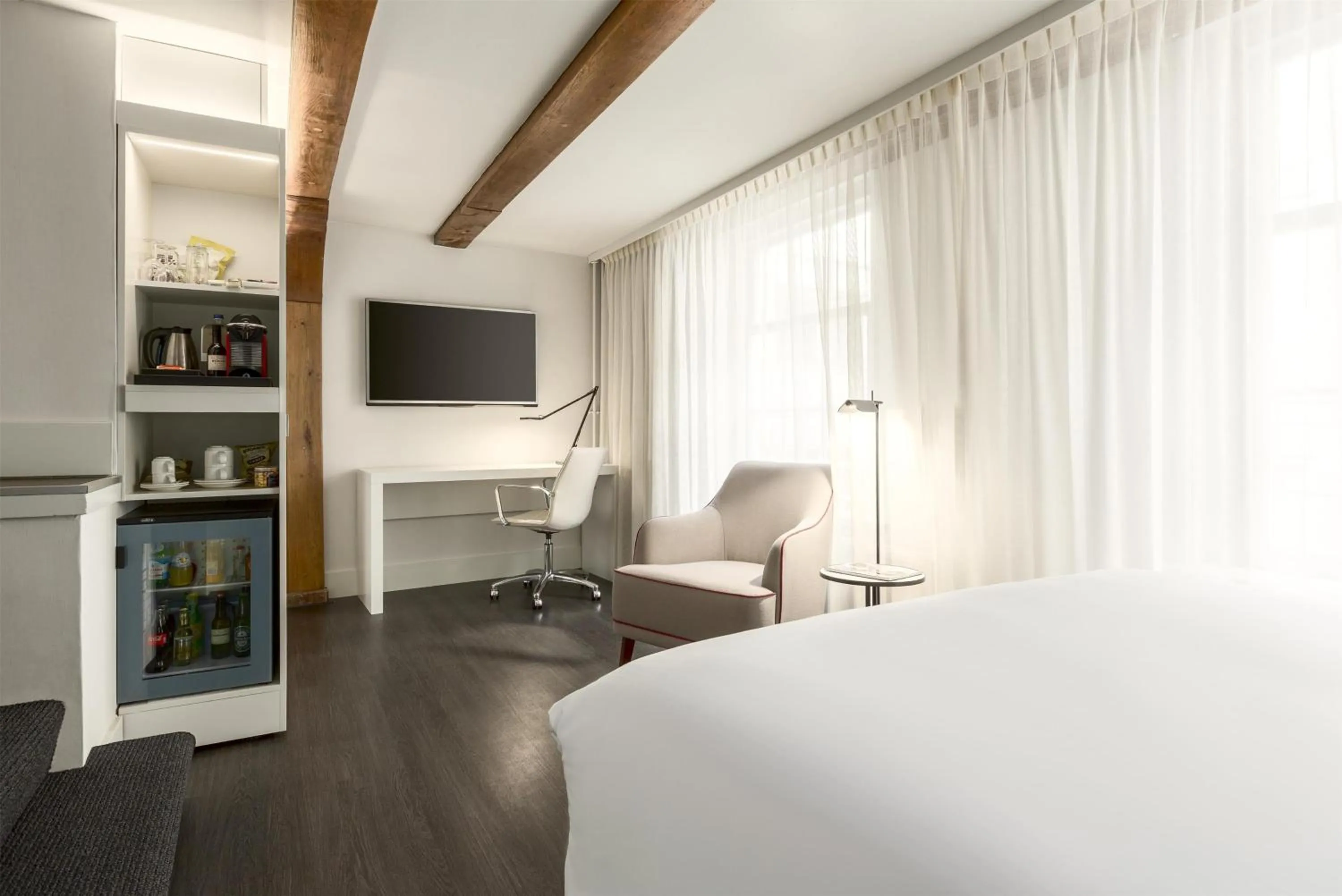 Bedroom, Bed in NH Collection Amsterdam Barbizon Palace