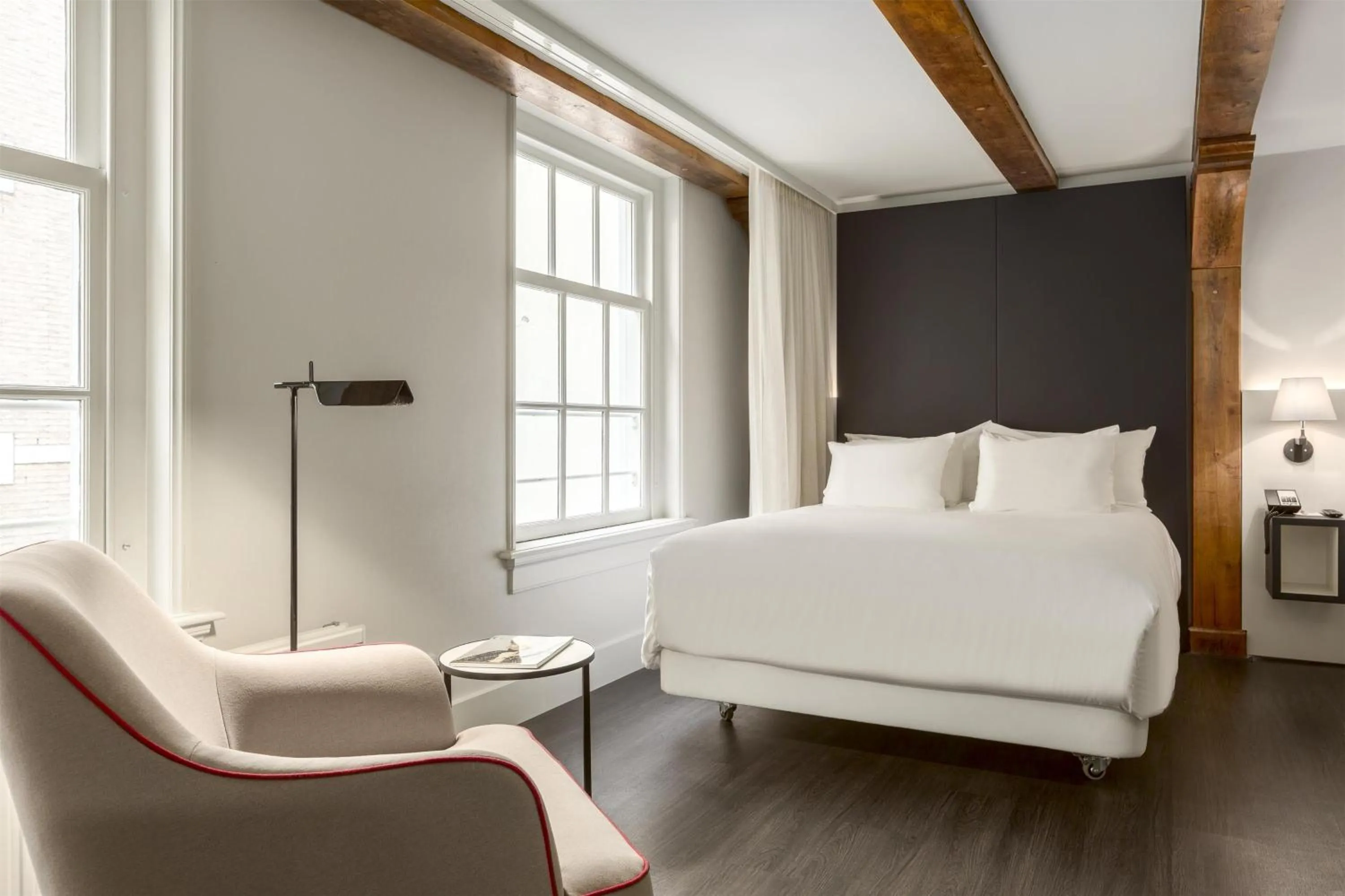 Bedroom, Bed in NH Collection Amsterdam Barbizon Palace