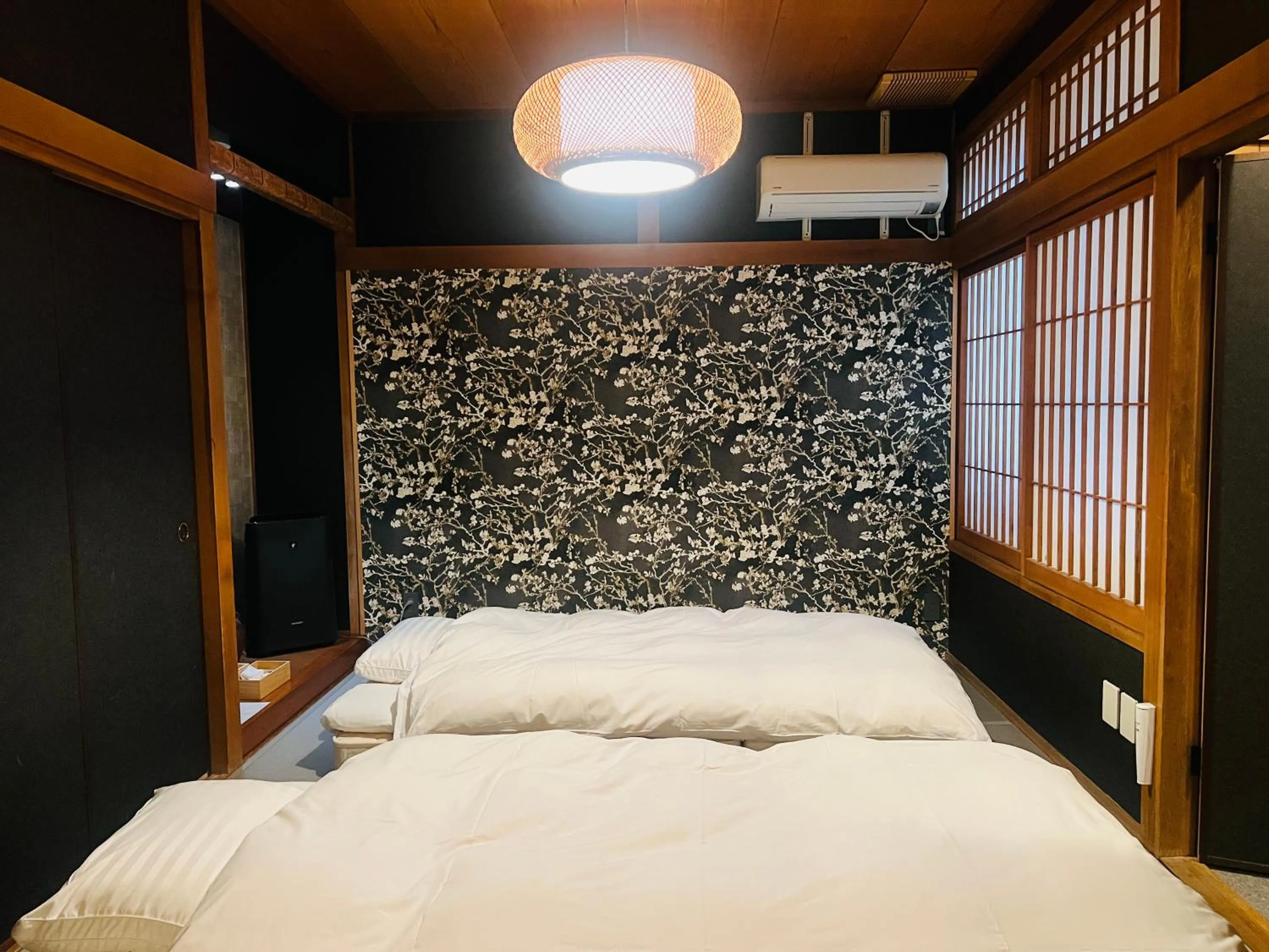 Bedroom, Bed in SIDOU 　INN