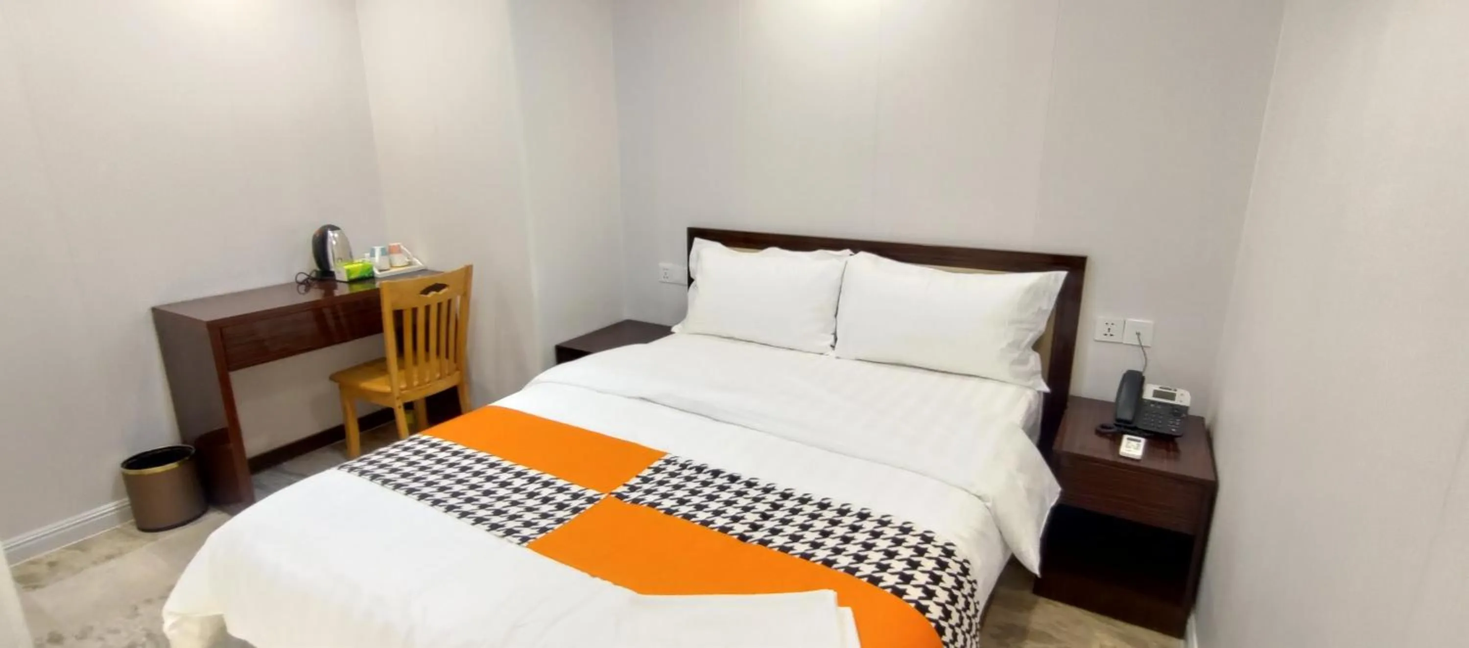 Photo of the whole room, Bed in Sky Garden Hotel