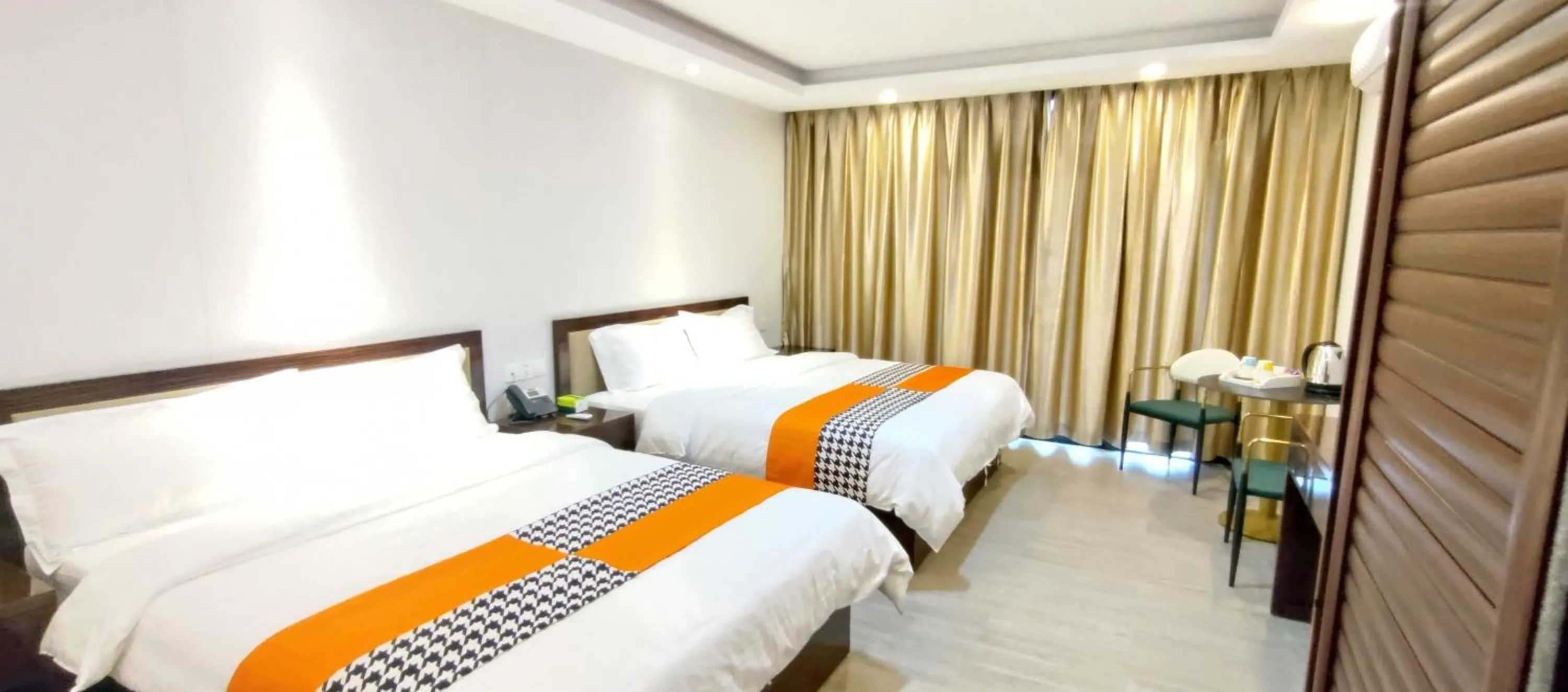 Bed in Sky Garden Hotel