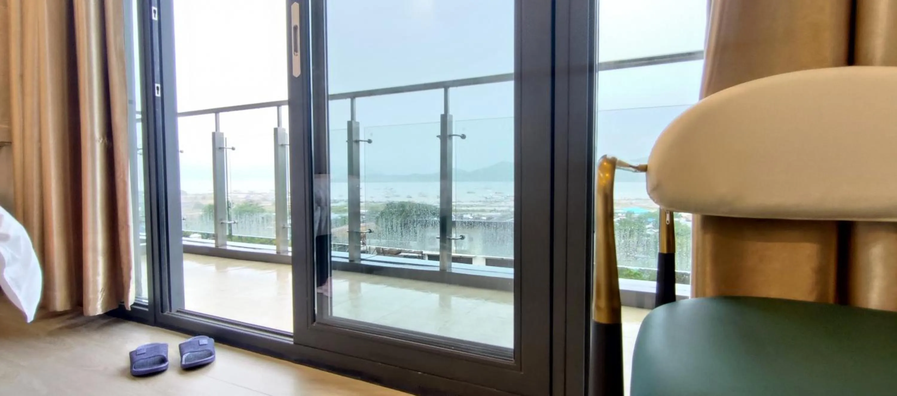 View (from property/room), Bed in Sky Garden Hotel