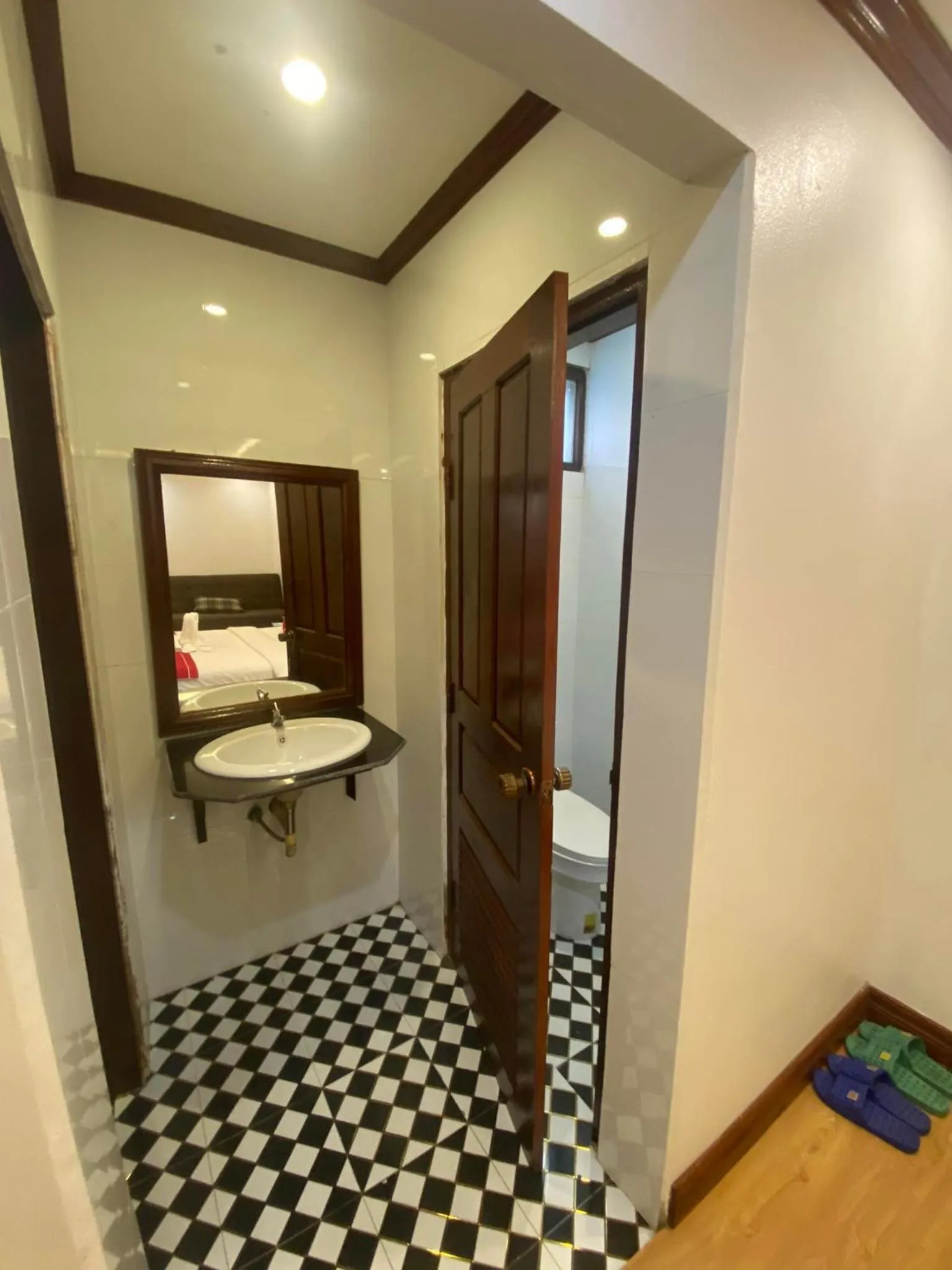 Shower, Bed in Golden Lotus Boutique Hotel