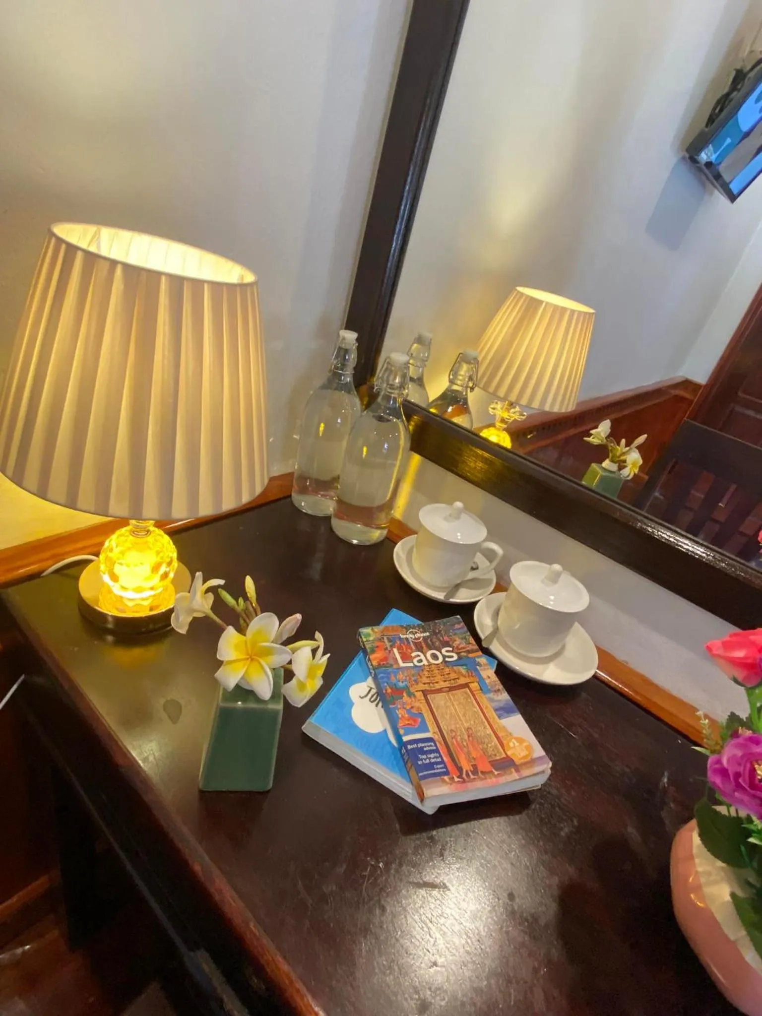 Food and drinks in Golden Lotus Boutique Hotel