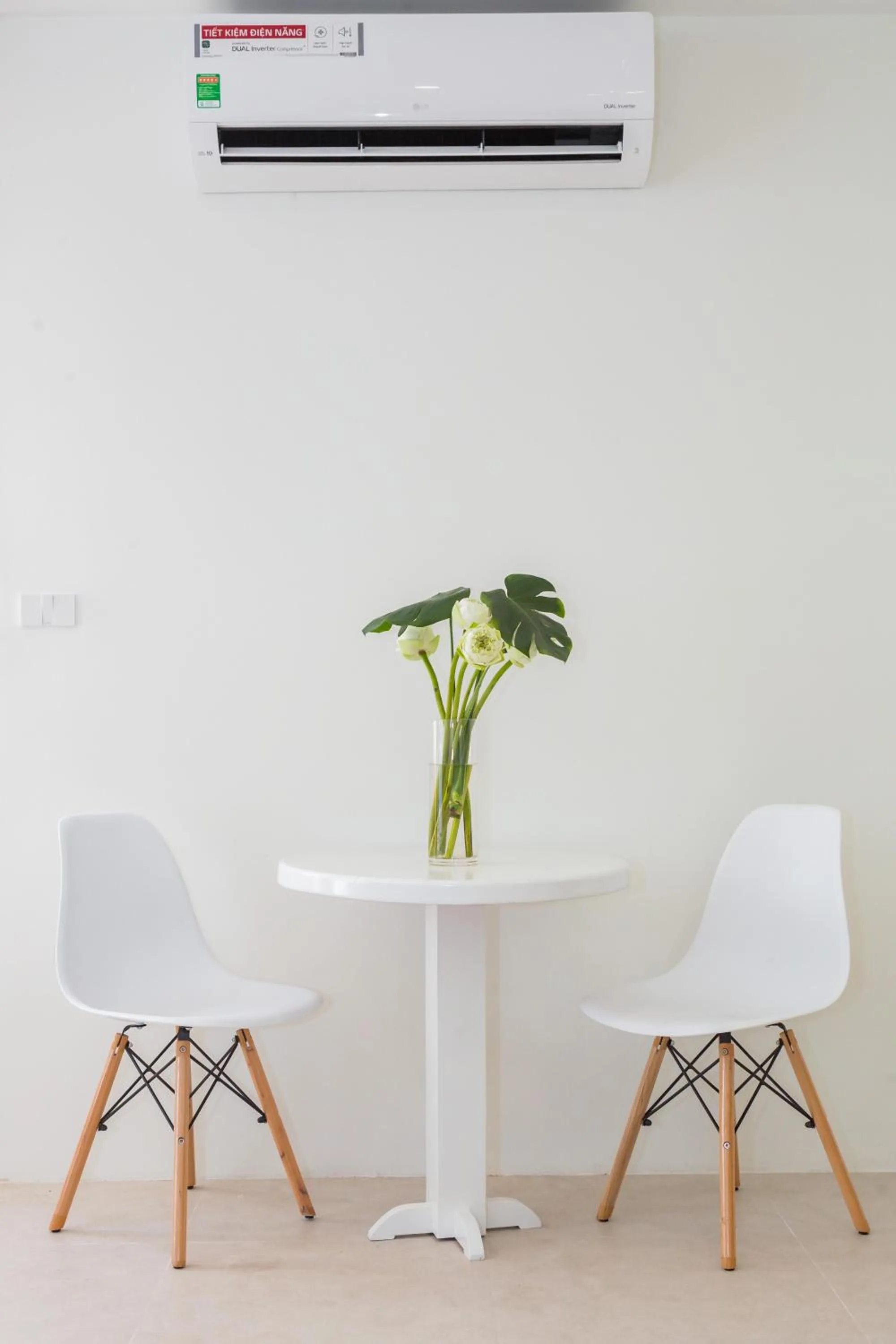 Dining area in Central Westlake Residence 2 - By Pegasy Group
