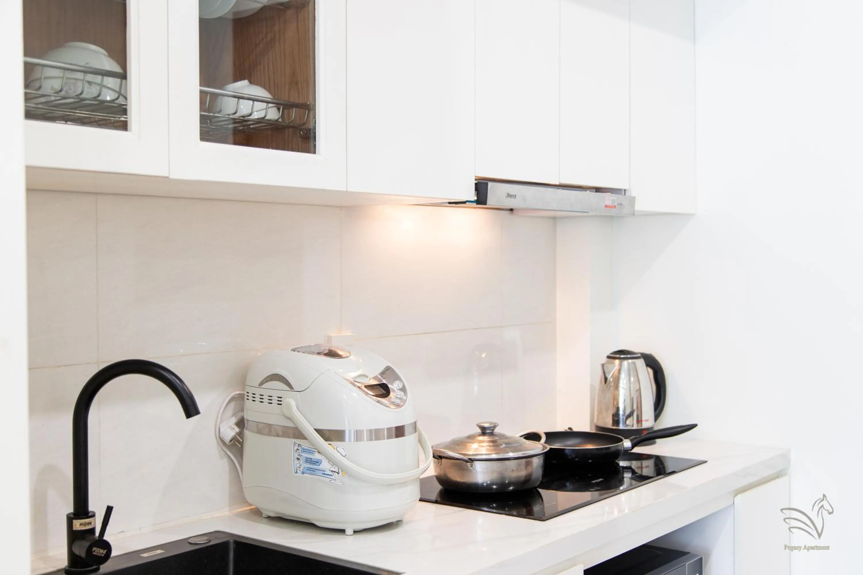 kitchen in Central Westlake Residence 2 - By Pegasy Group