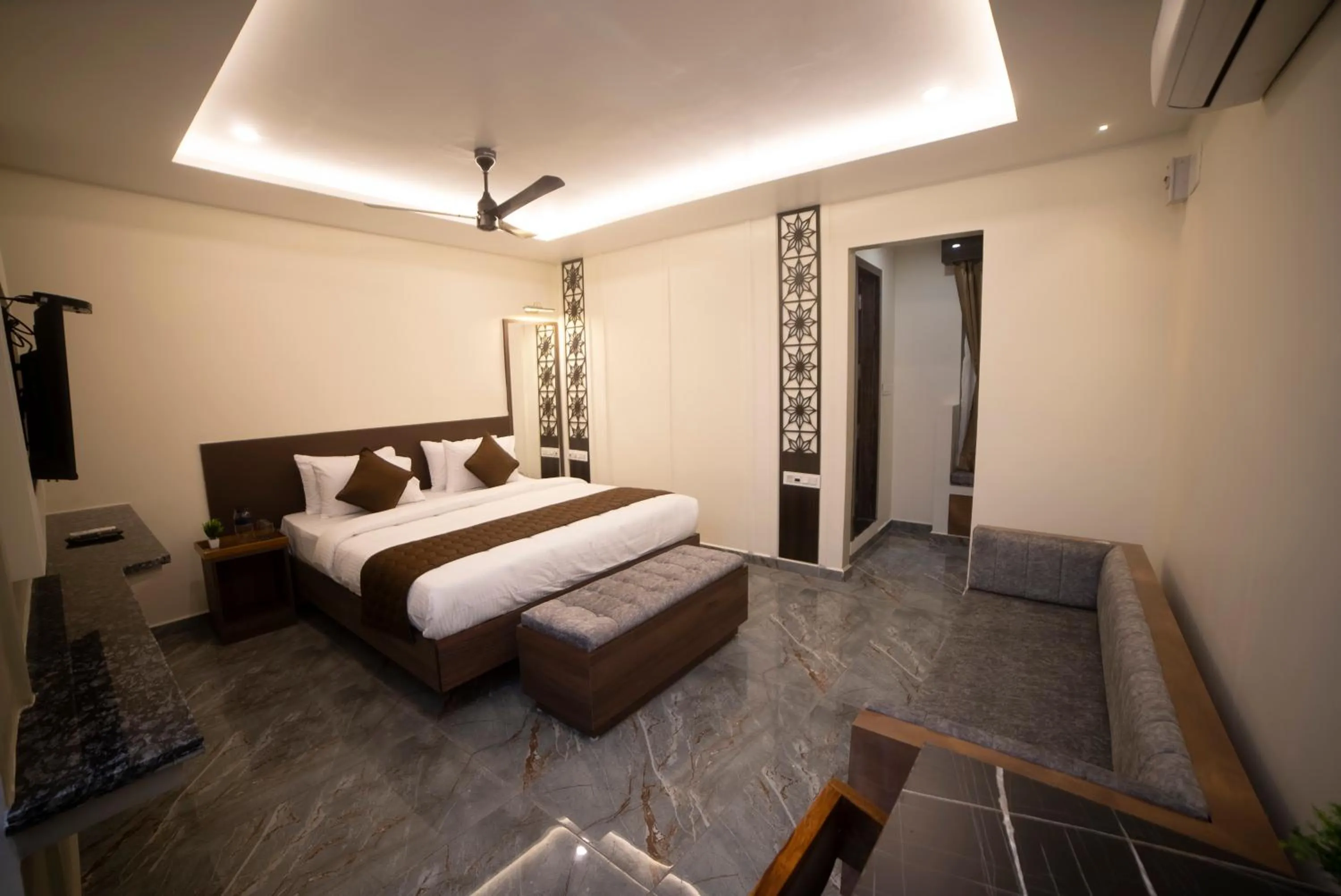 Shower, Bed in MURALI KRISHNA APART HOTEL