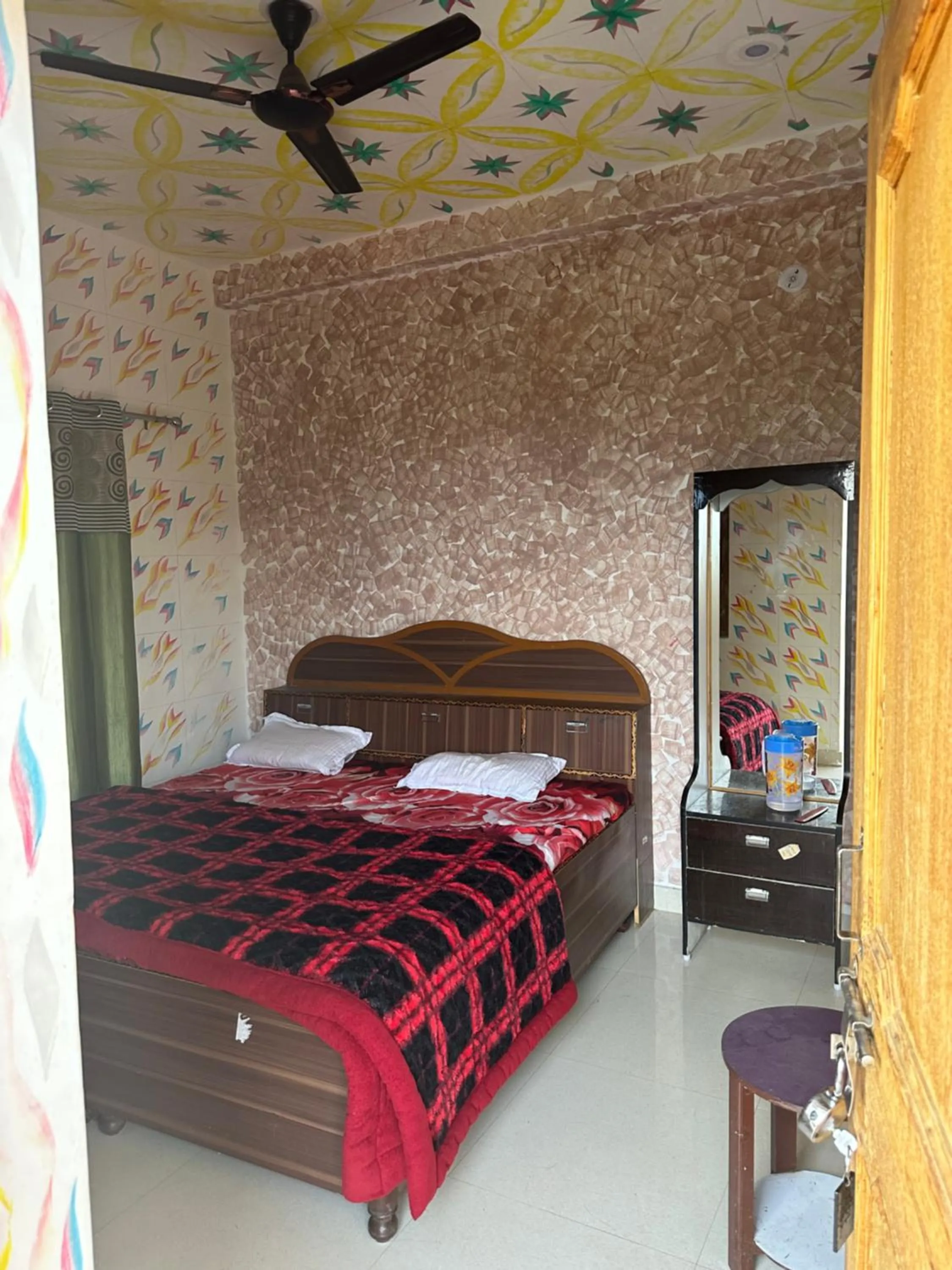 Bed in Hotel Maheshwari & Banquet Hall