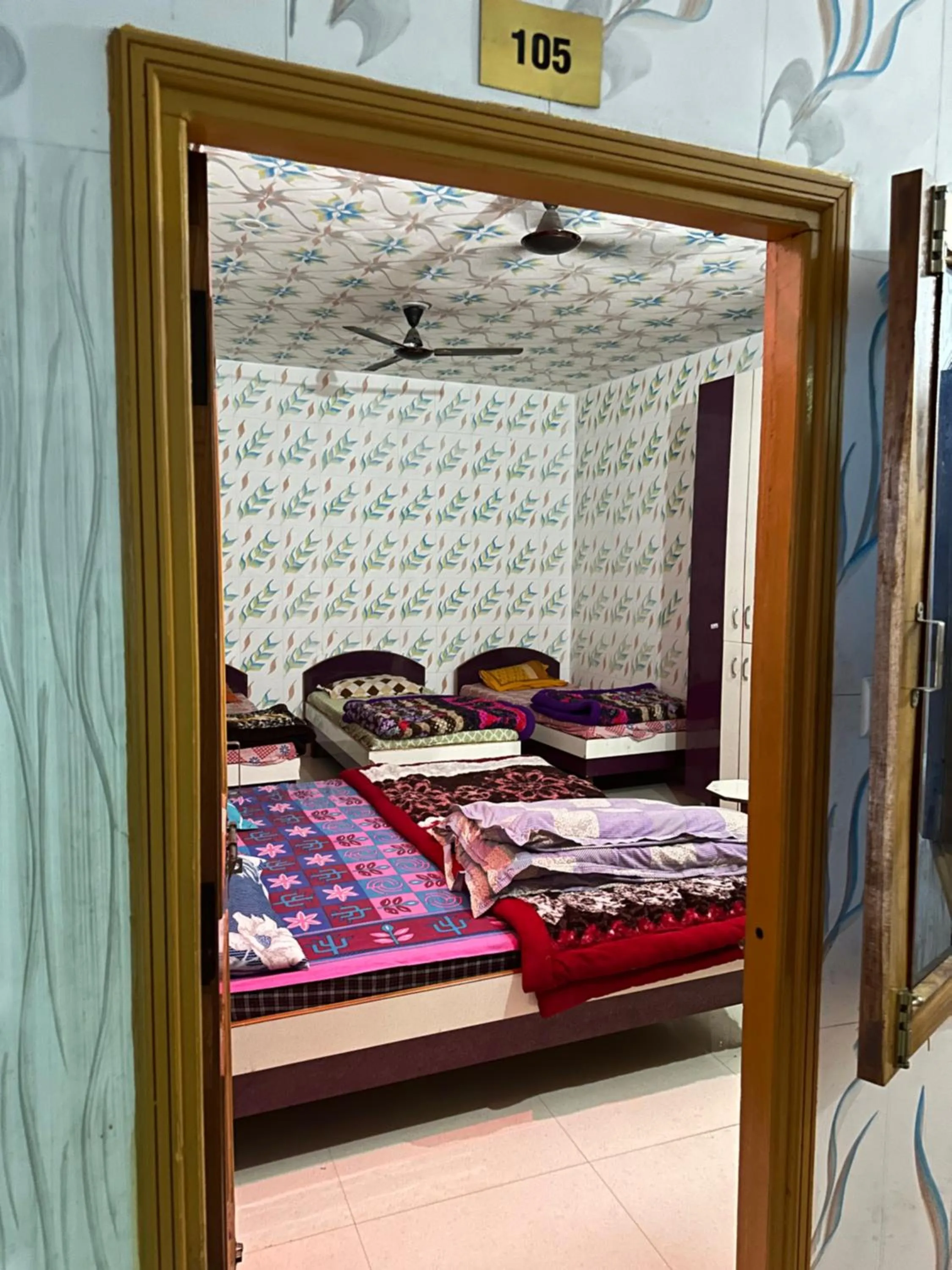 Bed in Hotel Maheshwari & Banquet Hall