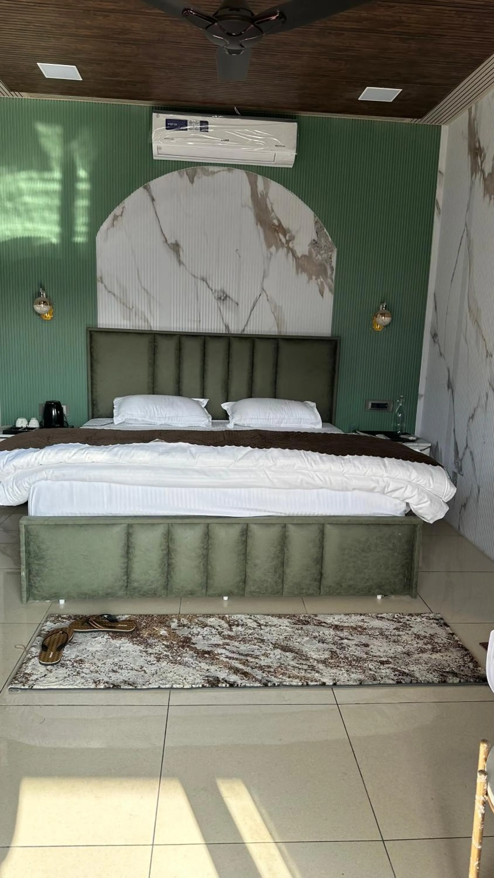 Bed in Hotel Maheshwari & Banquet Hall