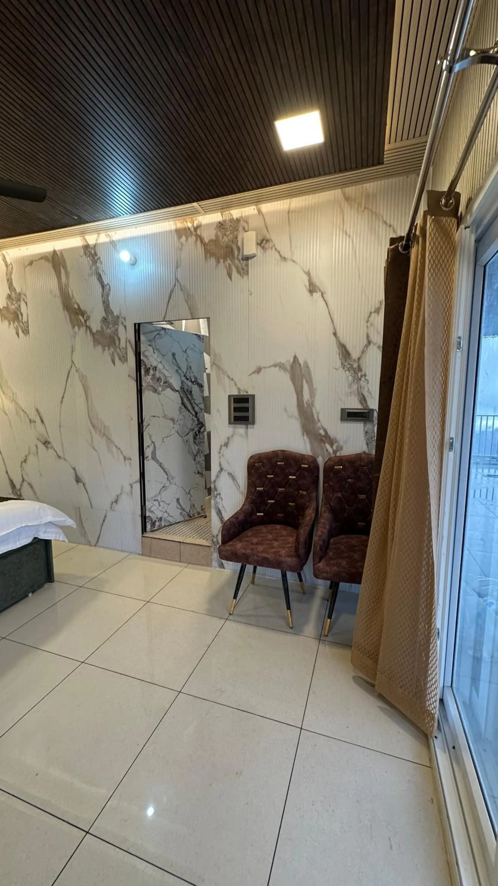 Hotel Maheshwari & Banquet Hall