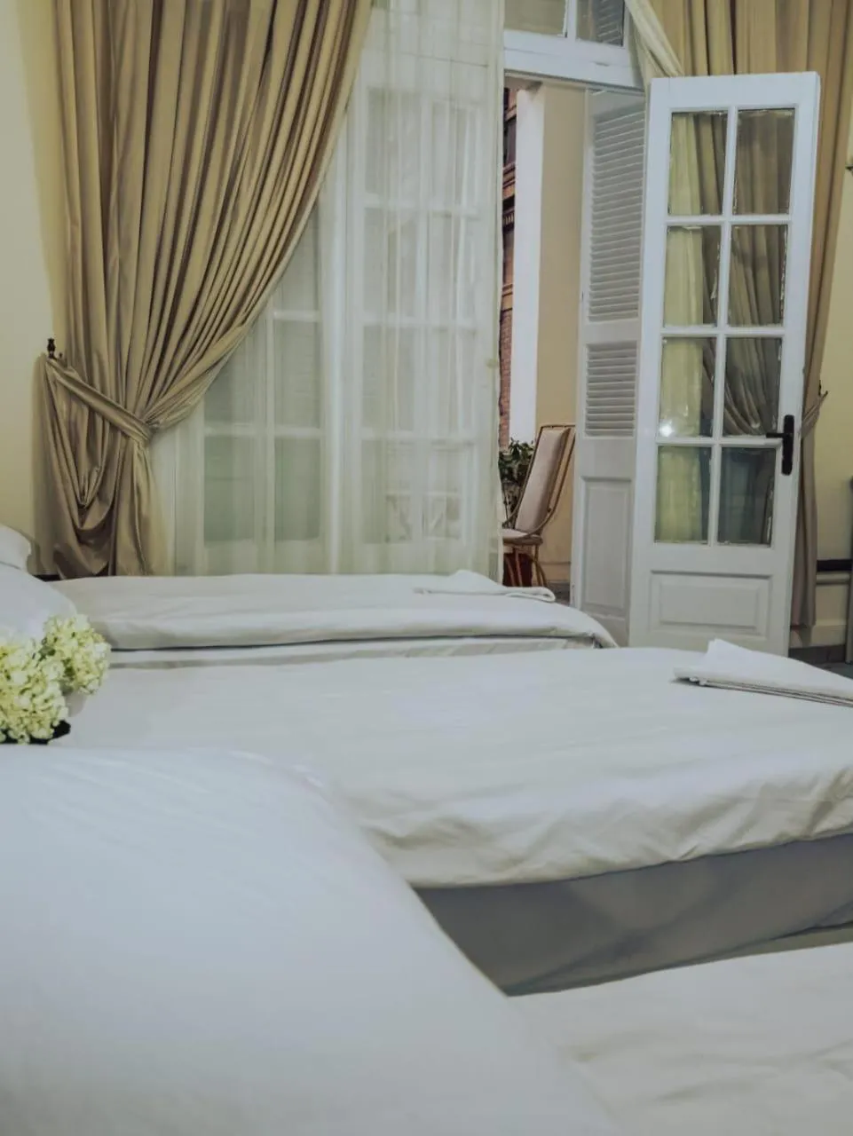 Bed in New palace court