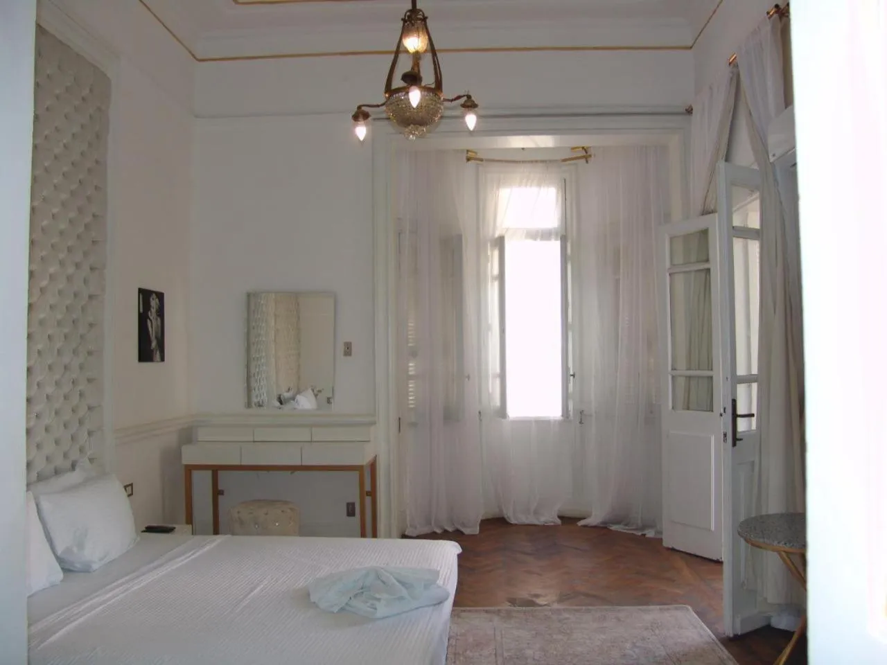 Bed in New palace court