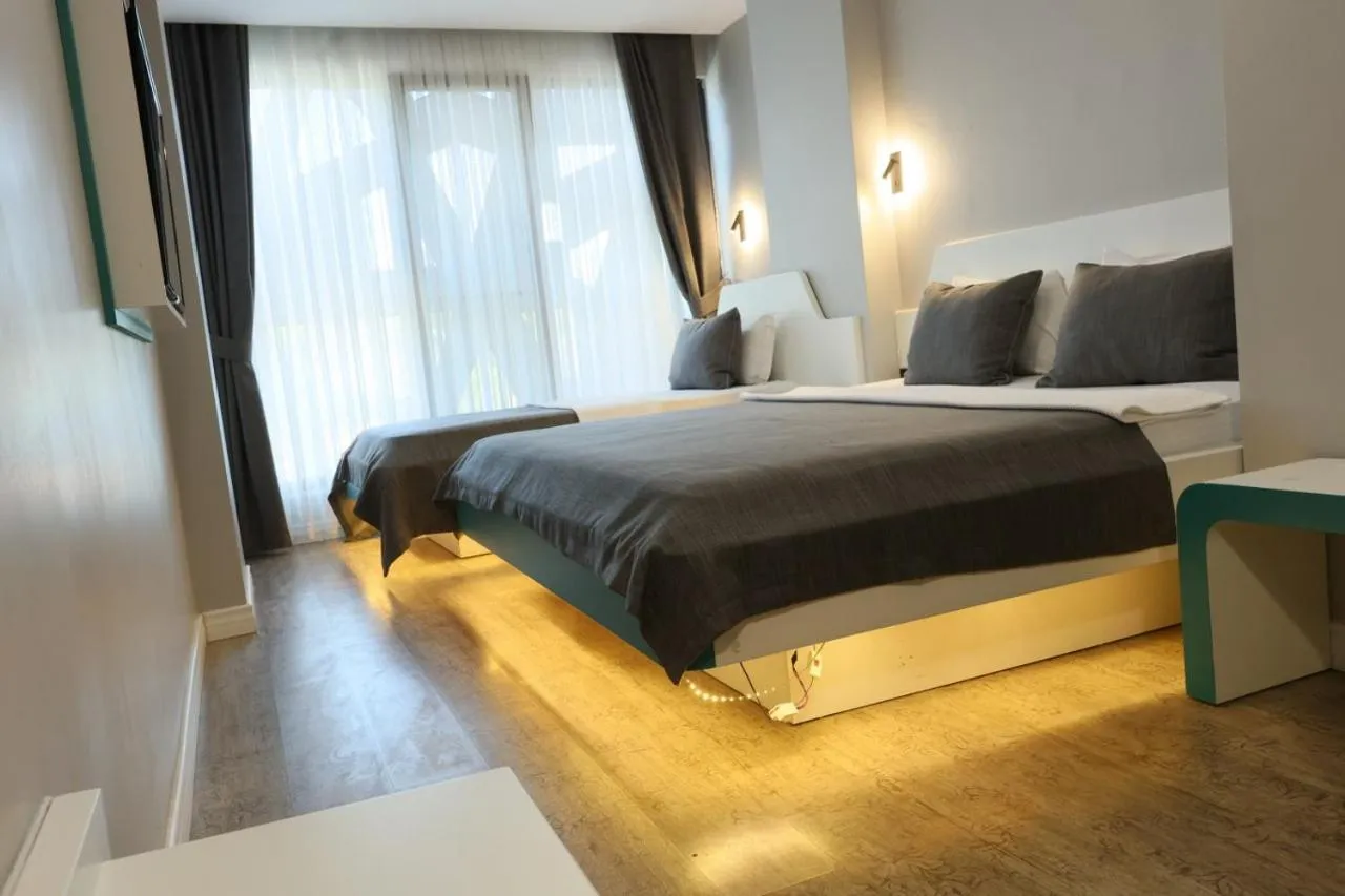 Bed in Midis Otel