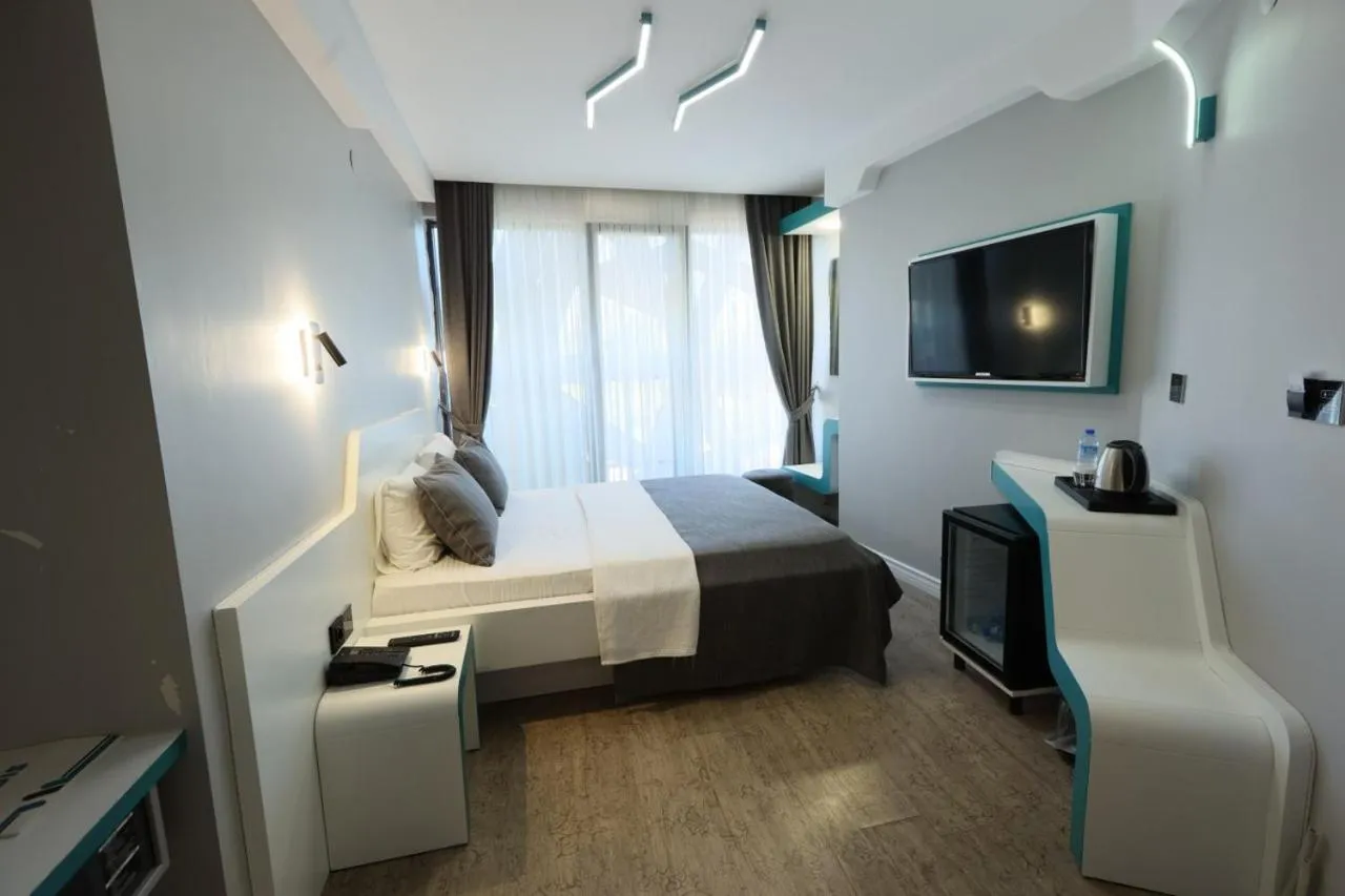 Bed in Midis Otel