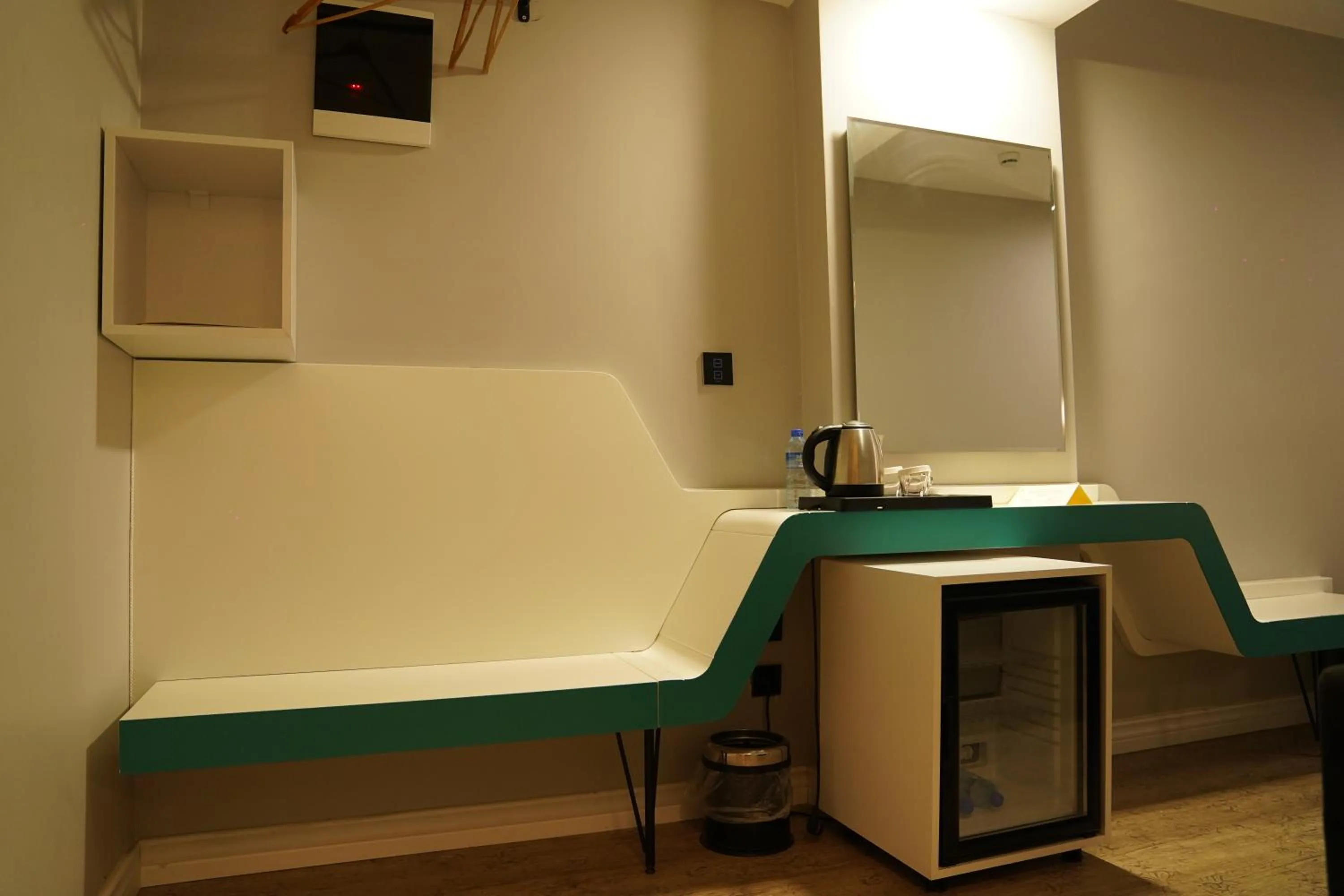 Coffee/tea facilities in Midis Otel