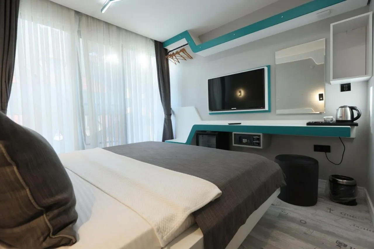 Bed in Midis Otel