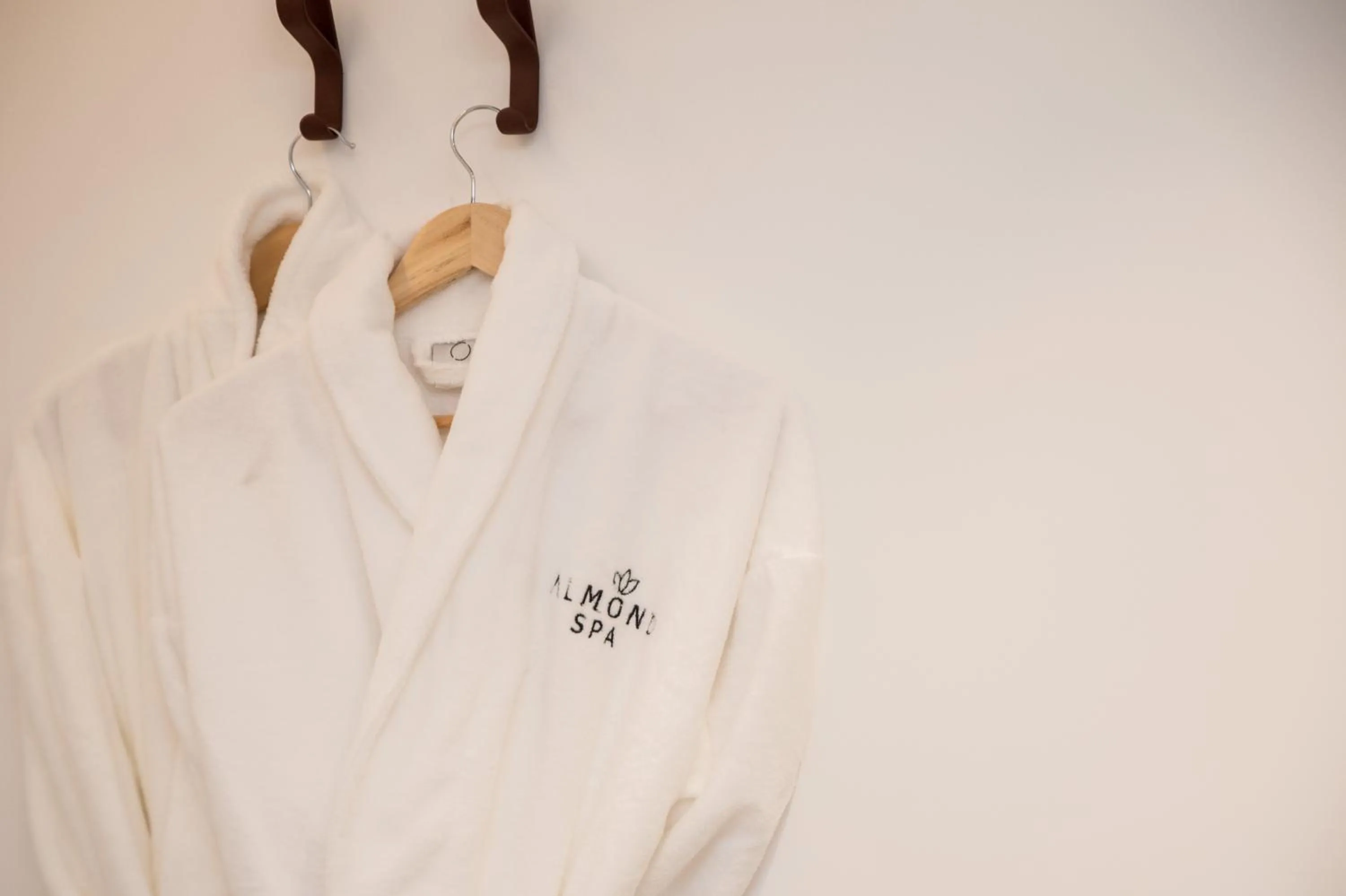 Spa and wellness centre/facilities in Almond Hotel - Adults only