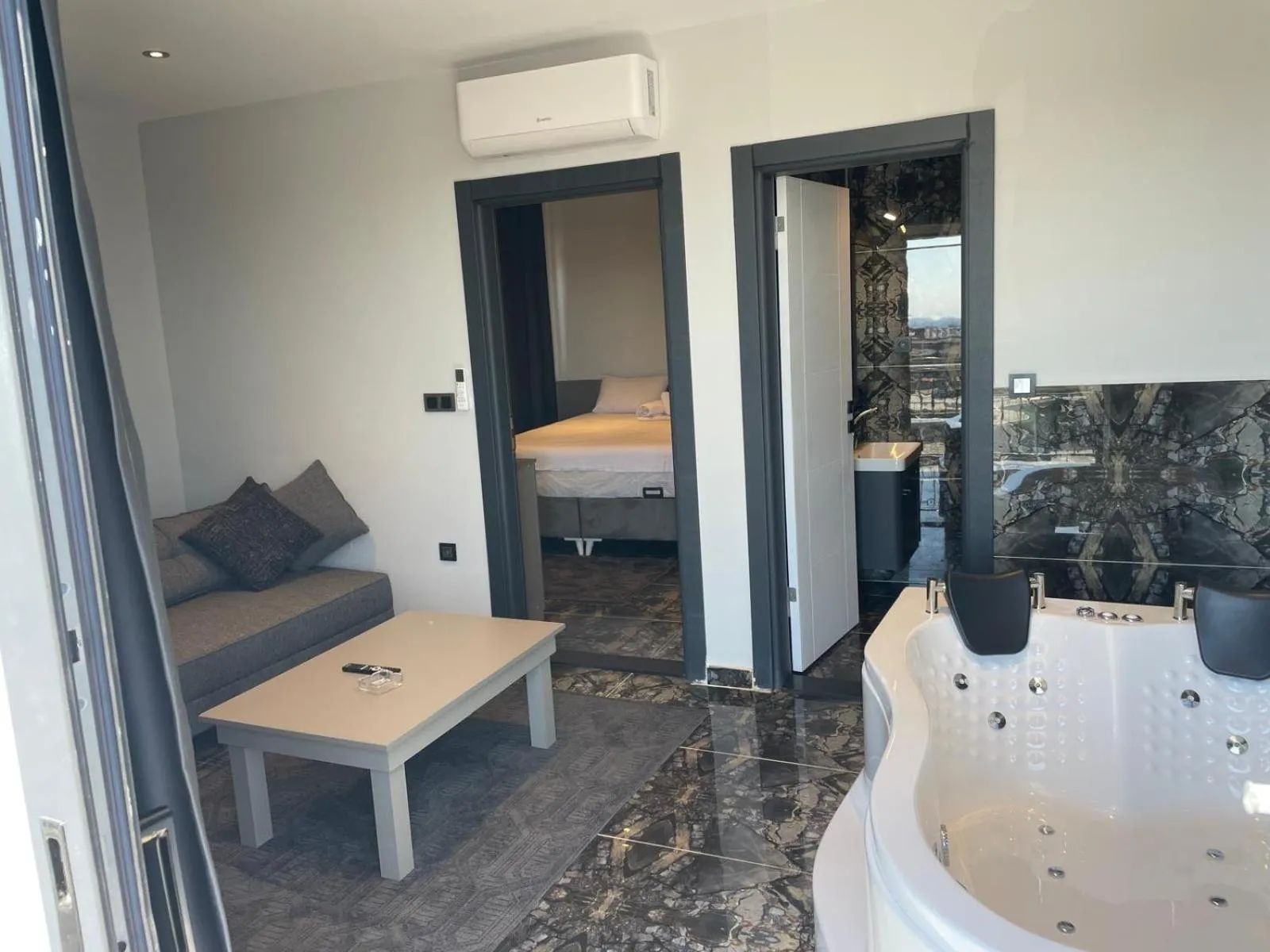 Patio, Bed in CK PALACE Hotel