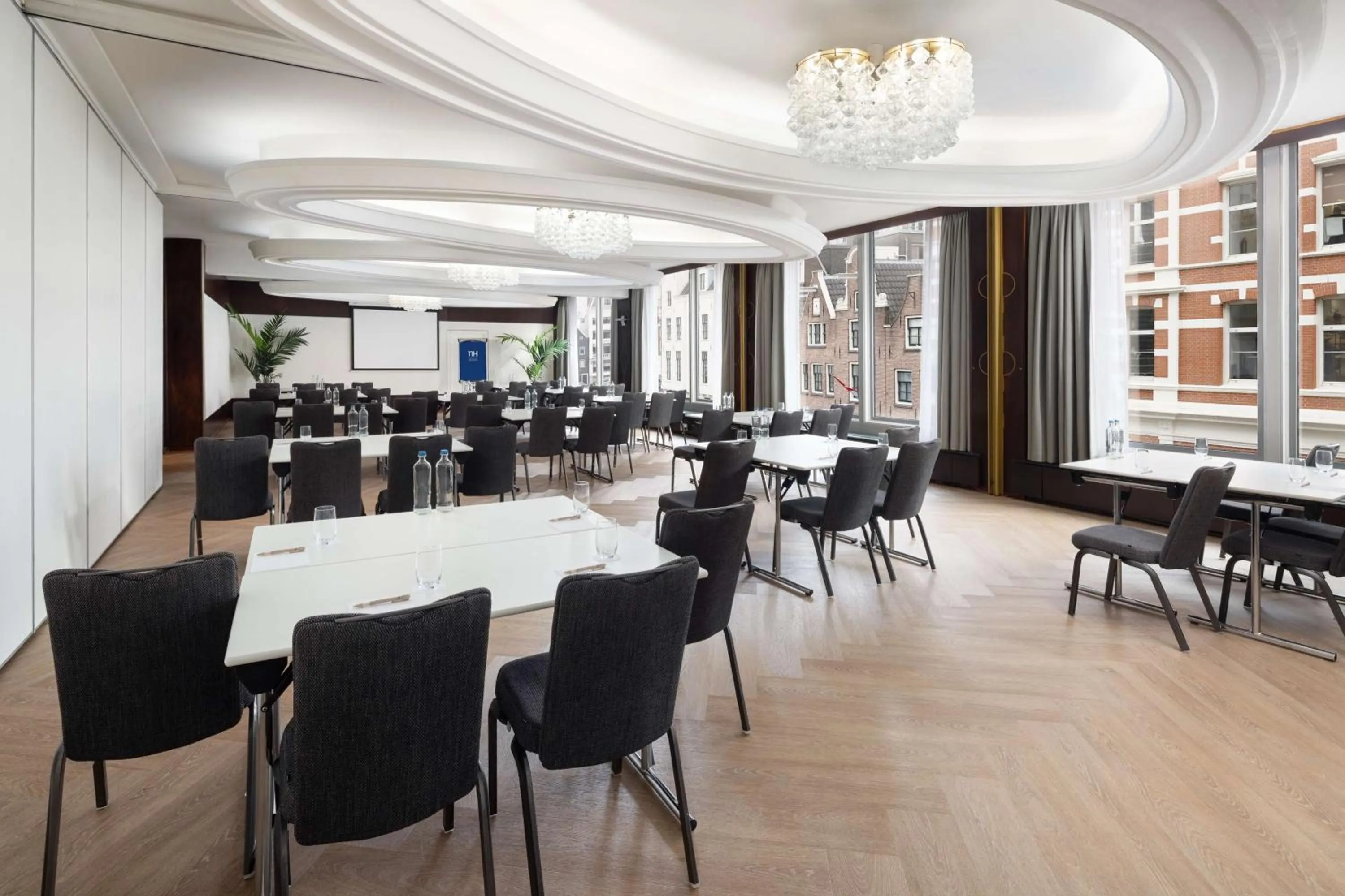 Meeting/conference room in NH Amsterdam Caransa