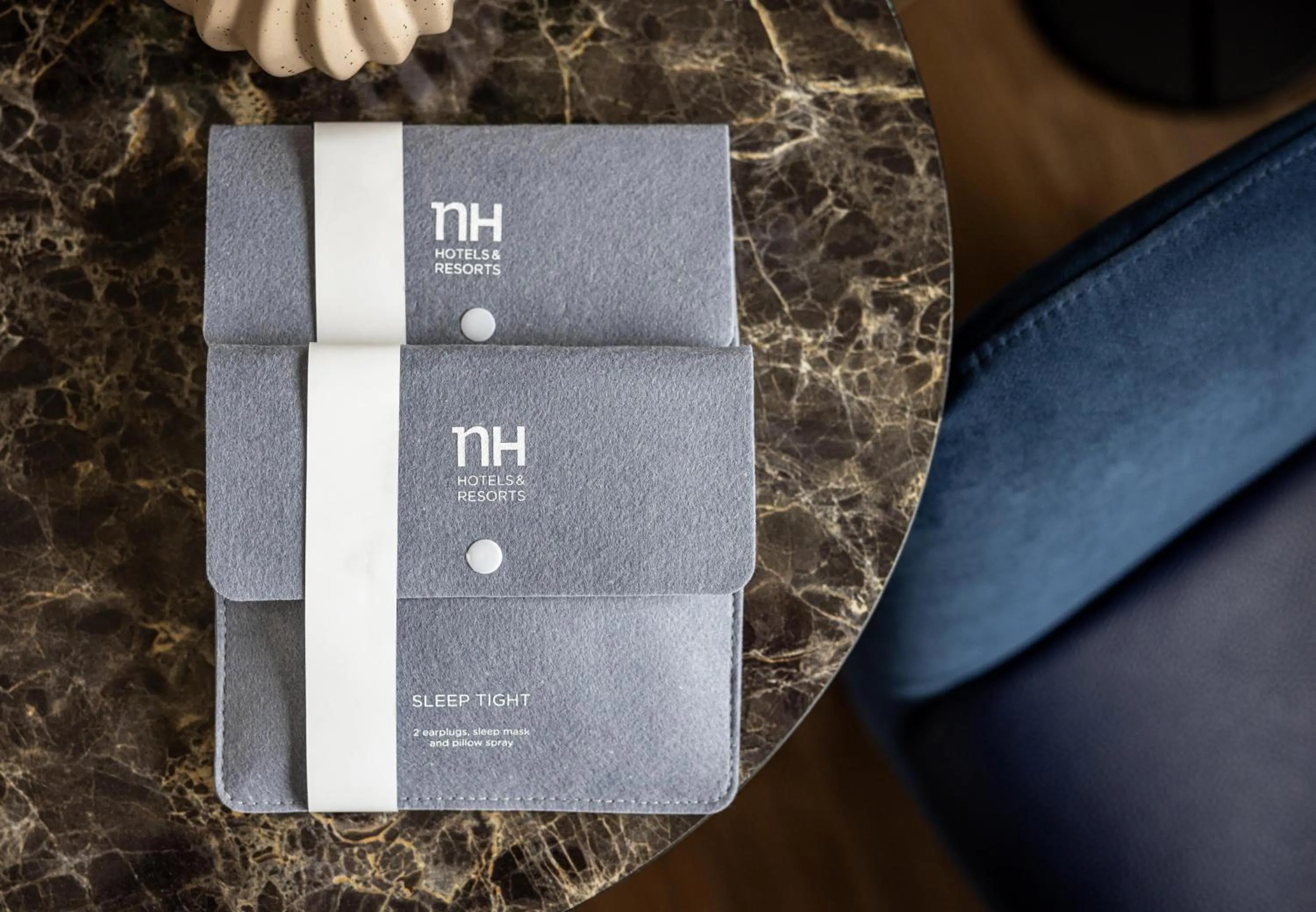 Bedroom in NH Amsterdam Caransa