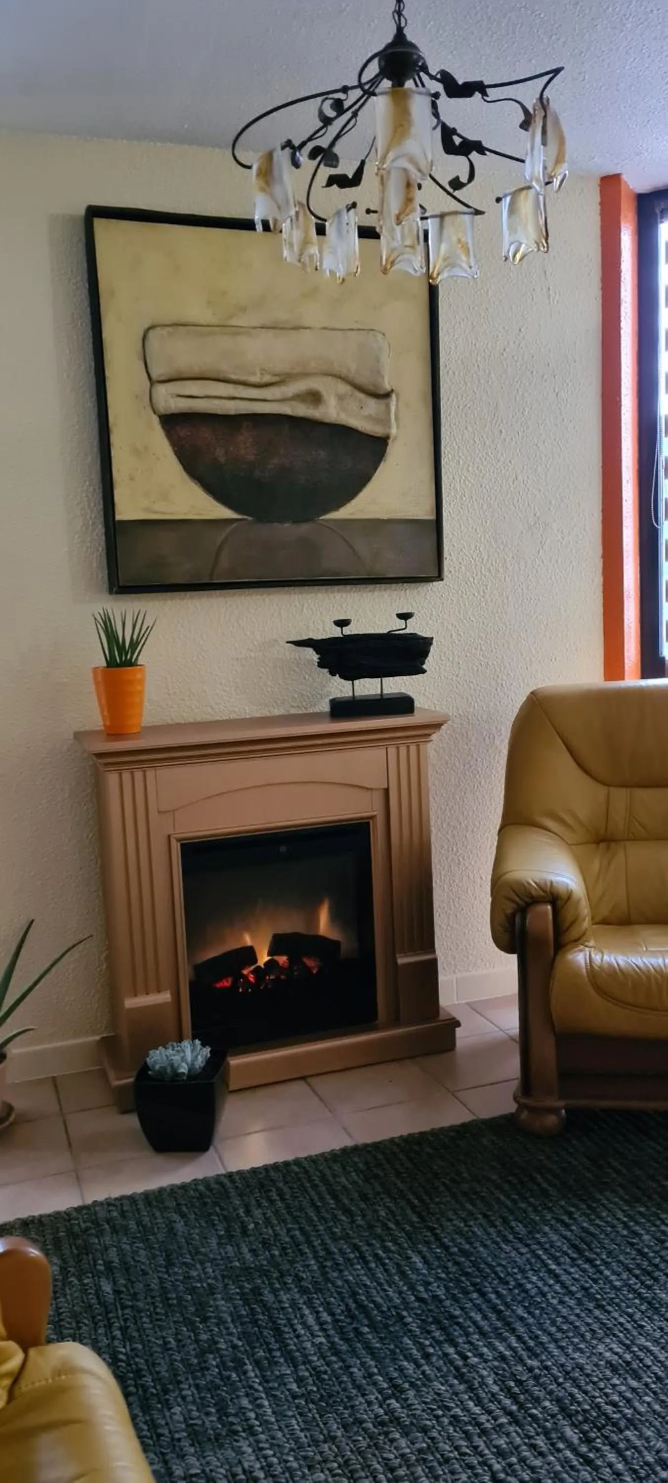 Living room in Hôtel L'Etoile Aéroport - A61
