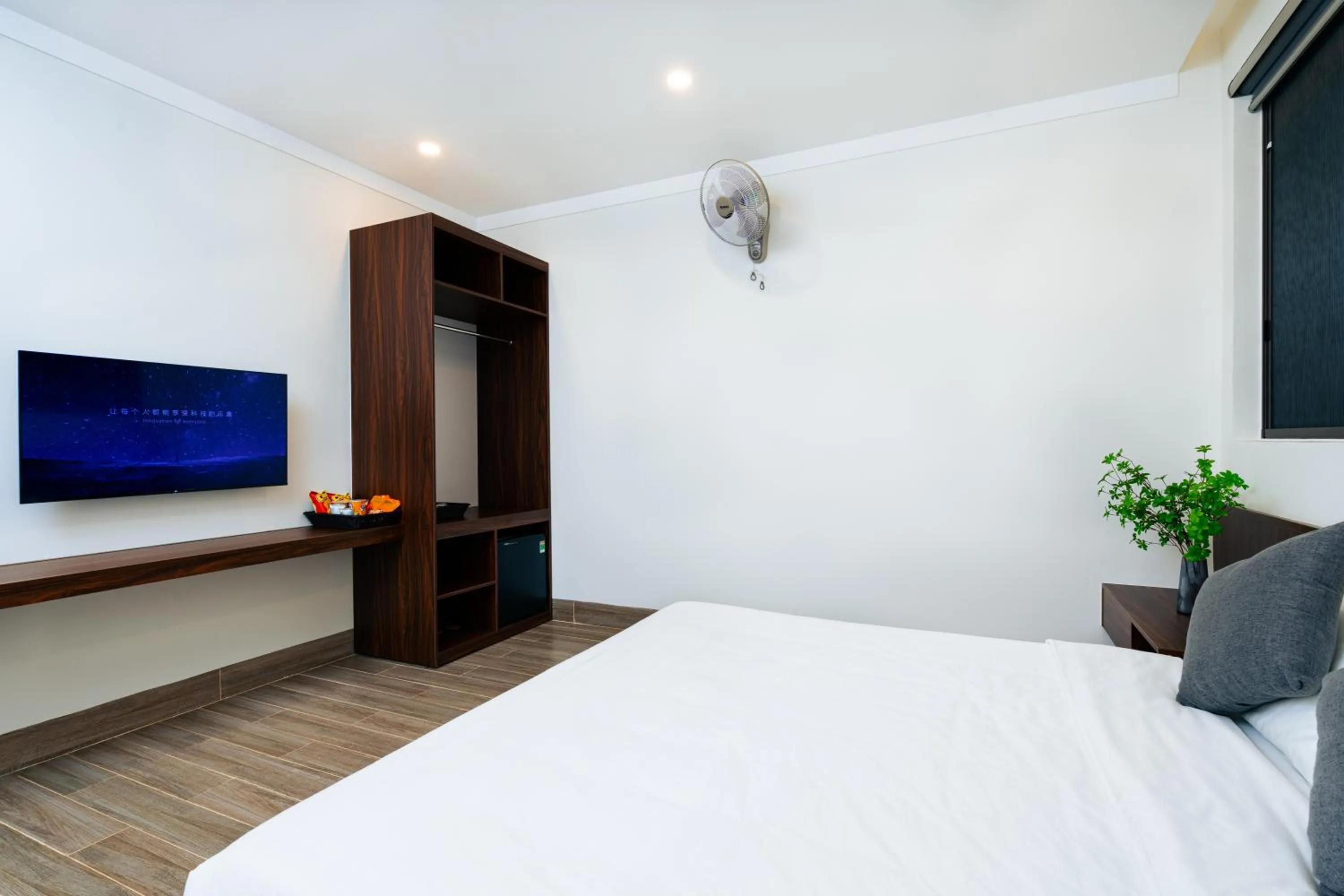TV and multimedia, Bed in PLEIKU HIGHLANDS BOUTIQUE HOTEL