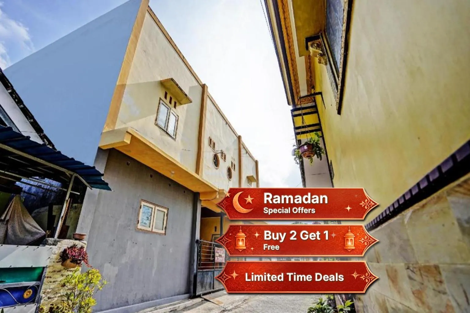 Property building in Hotel O Lili Kost SyariahNearKetapang Royal City