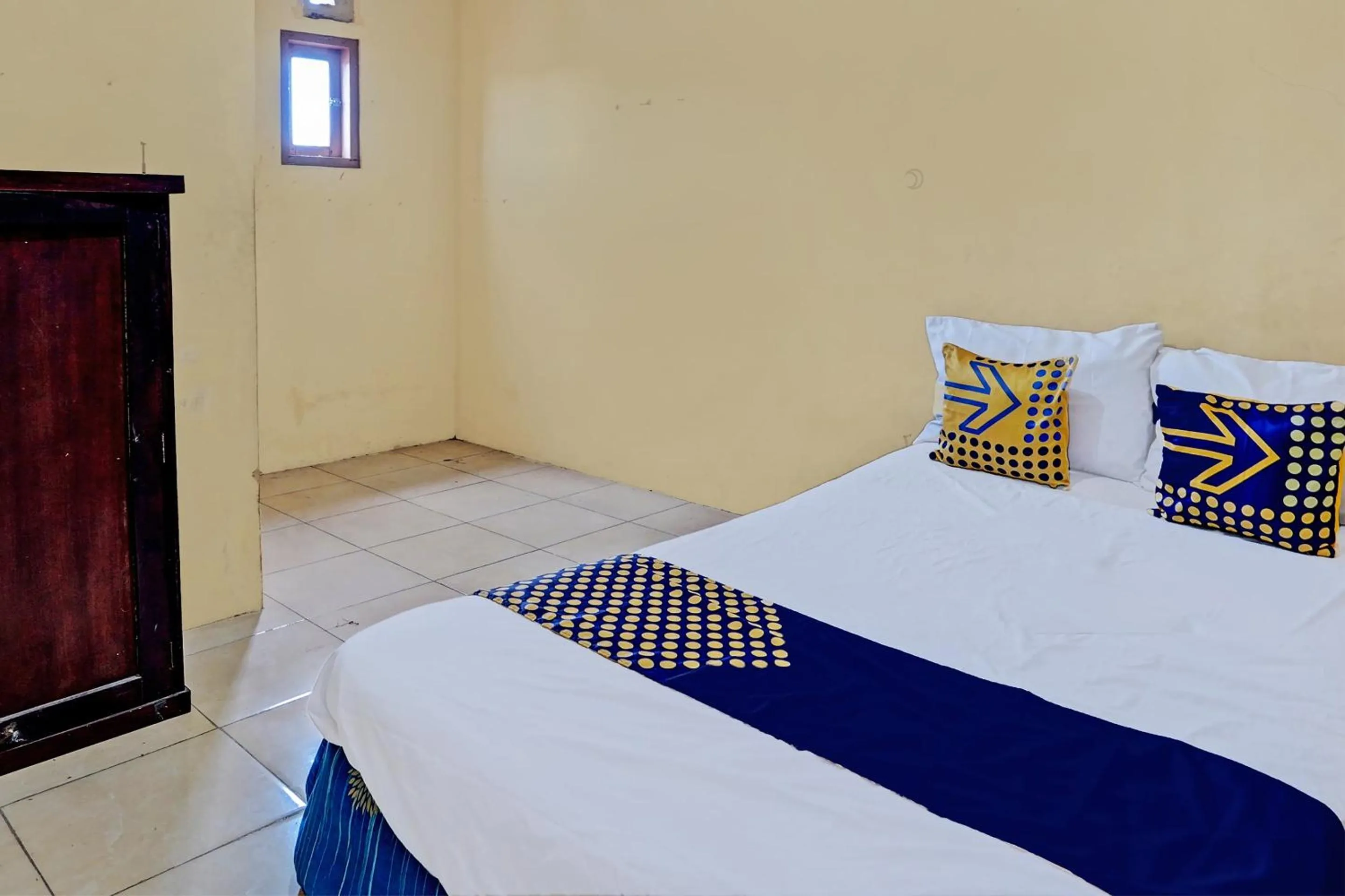 Bedroom, Bed in Hotel O Lili Kost SyariahNearKetapang Royal City