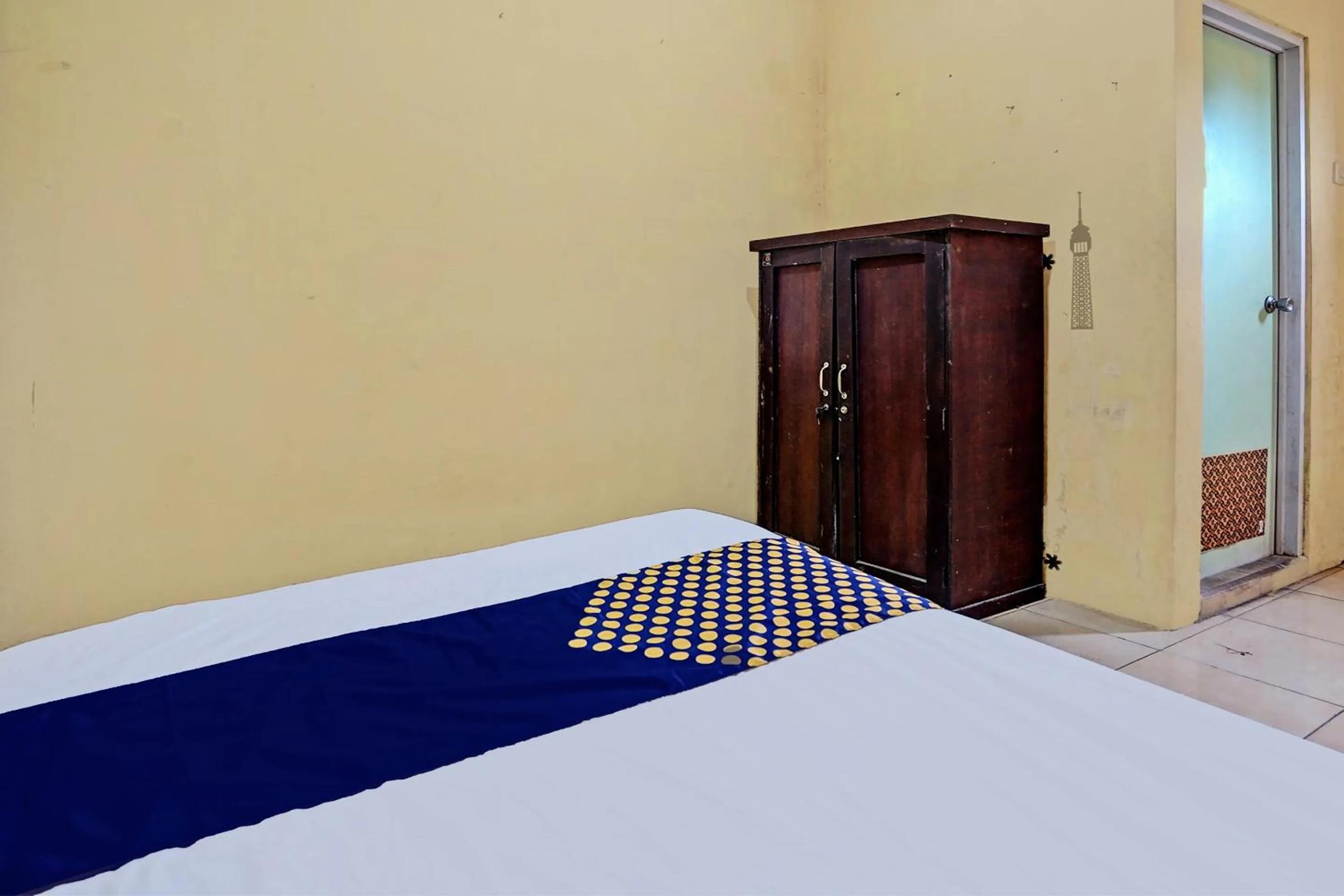 Bedroom, Bed in Hotel O Lili Kost SyariahNearKetapang Royal City