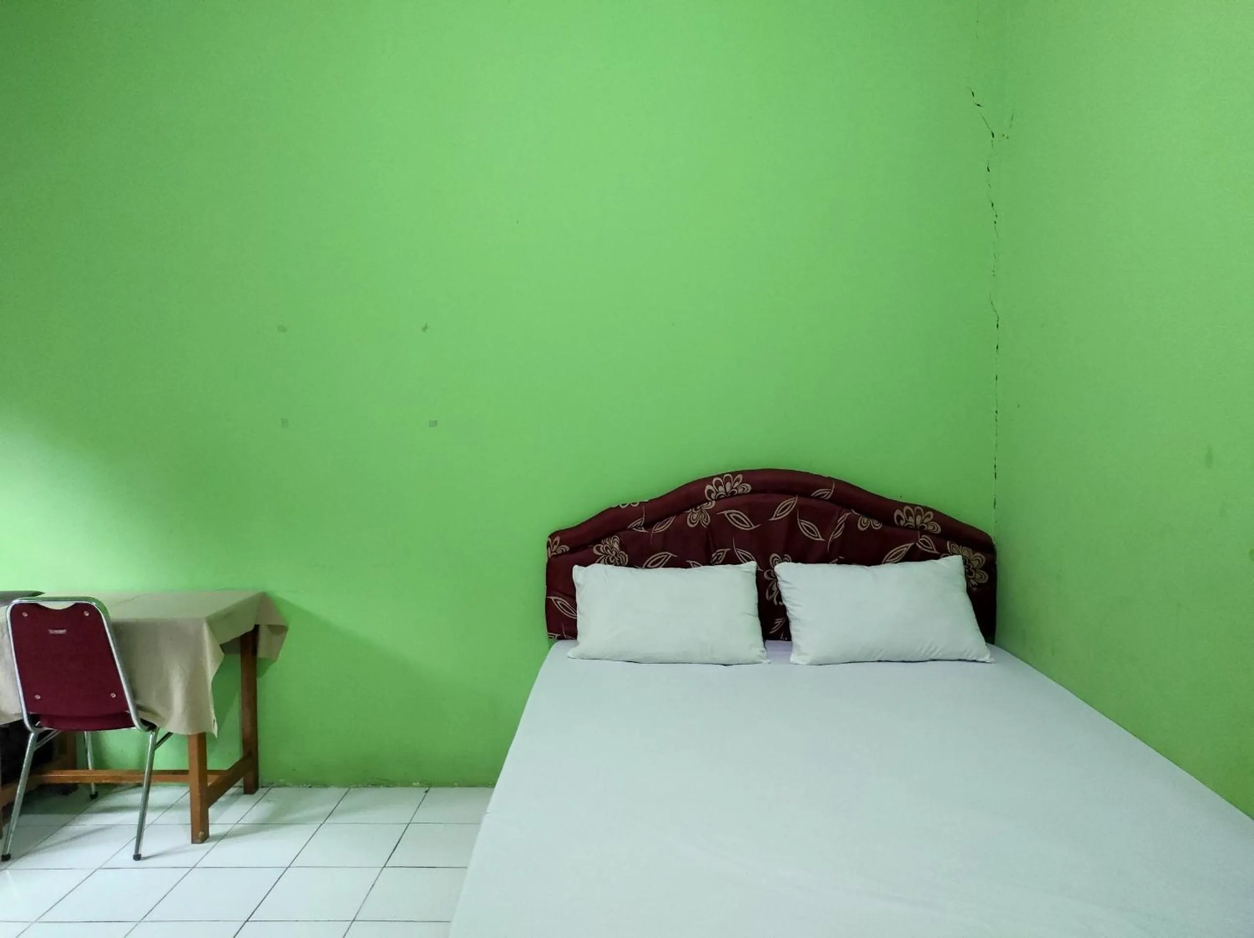 Bedroom, Bed in Hotel O Penginapan Syariah Al Syifa