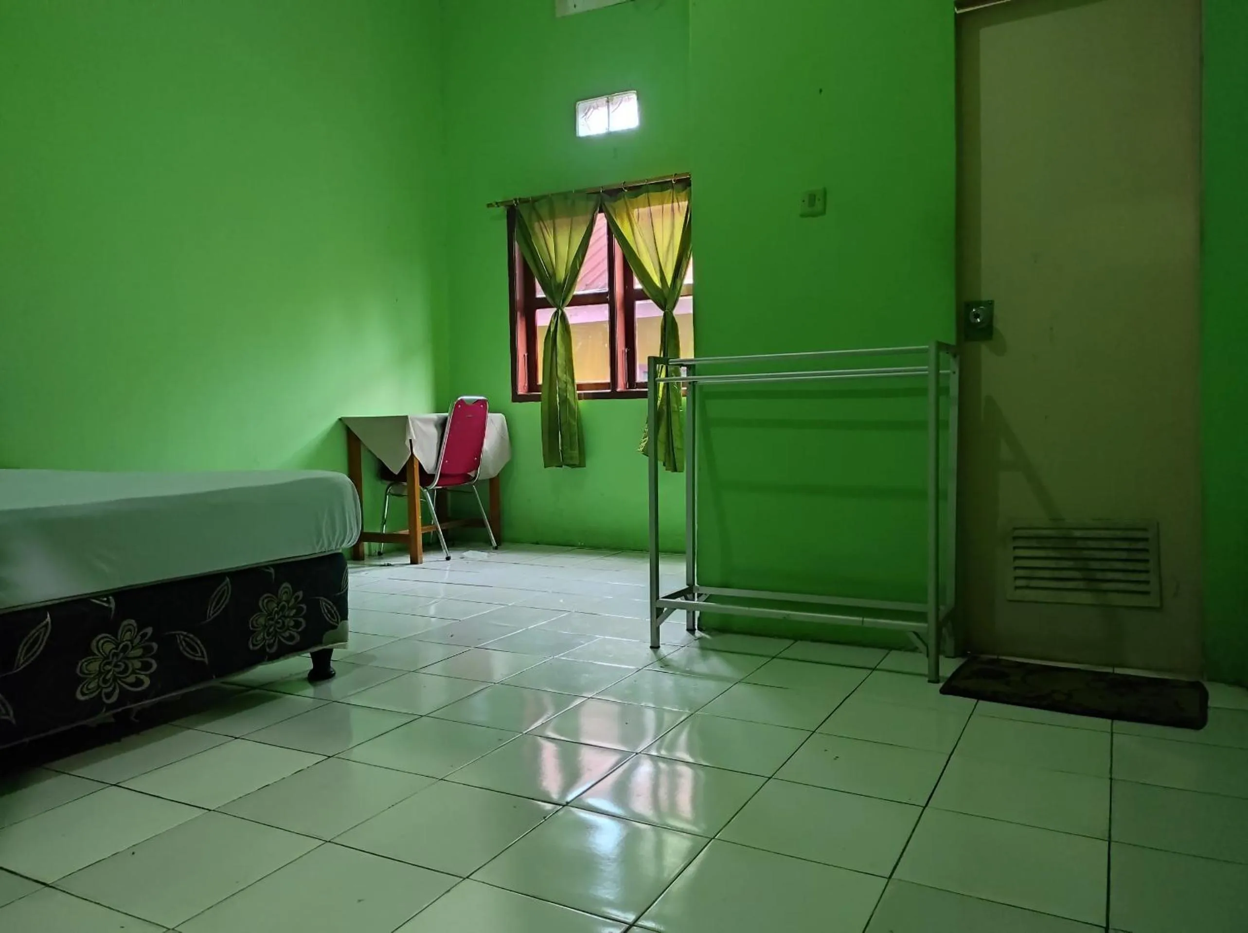 Bedroom, Bed in Hotel O Penginapan Syariah Al Syifa