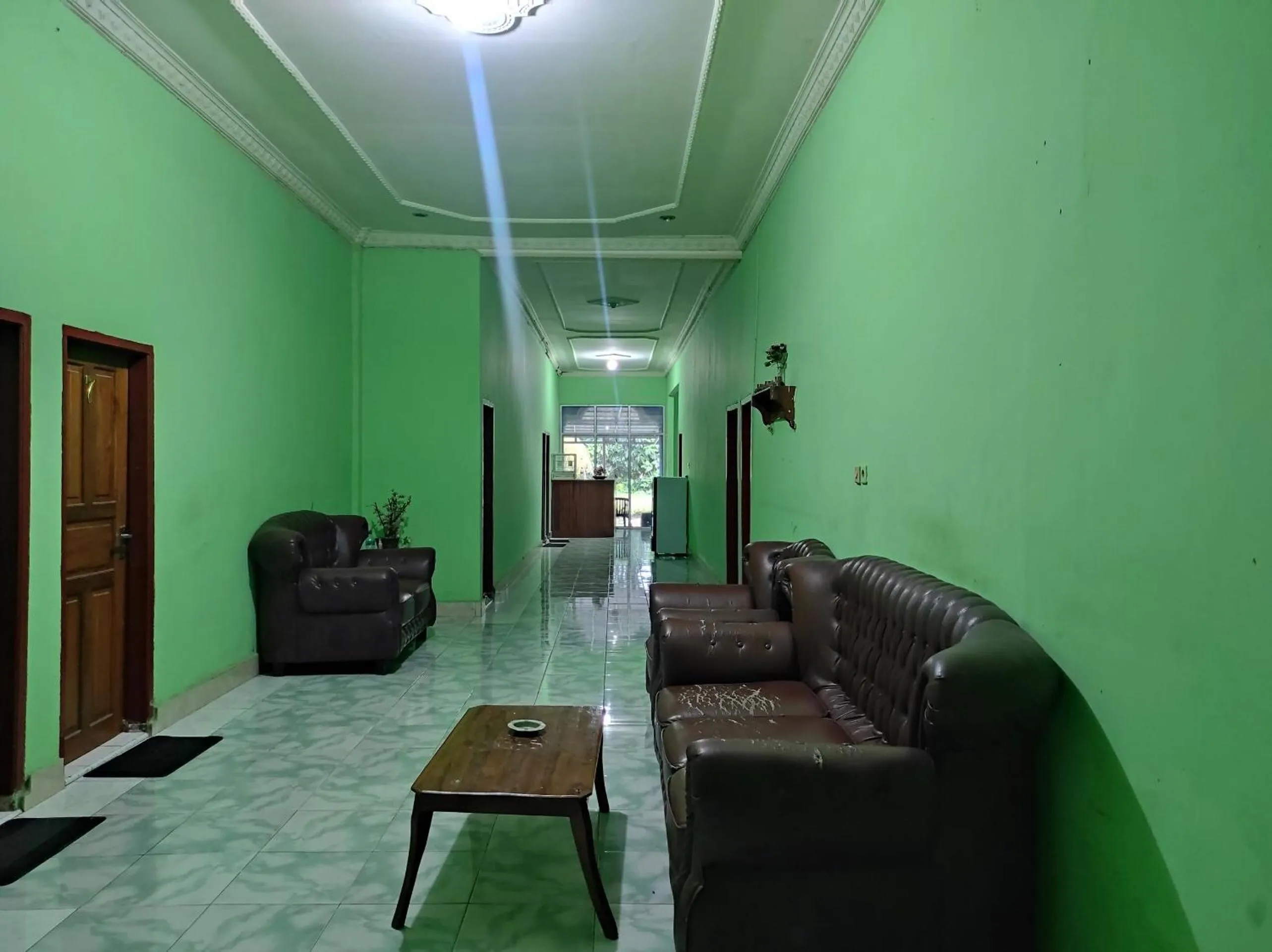 Lobby or reception in Hotel O Penginapan Syariah Al Syifa