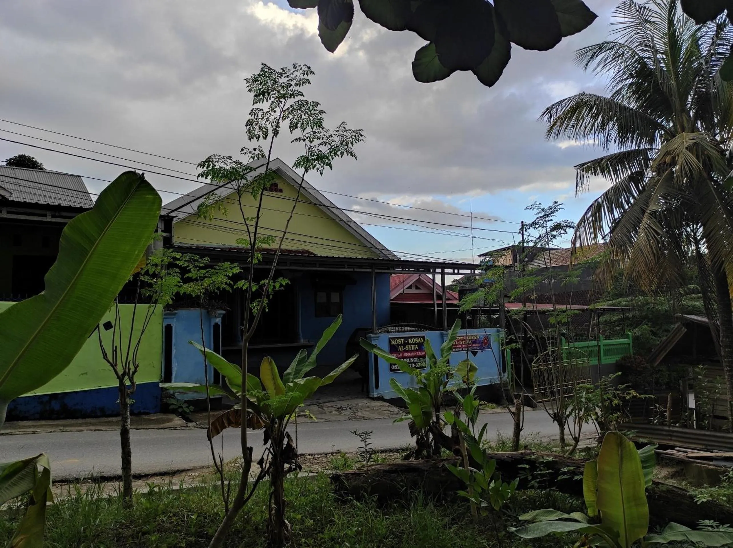 Facade/entrance in Hotel O Penginapan Syariah Al Syifa