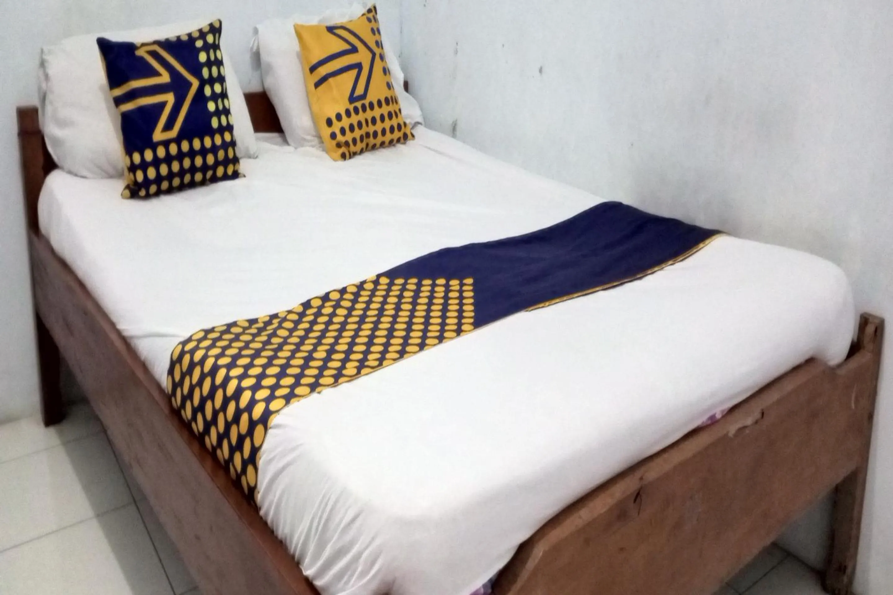 Bedroom, Bed in Hotel O Kost Elisabeth Syariah