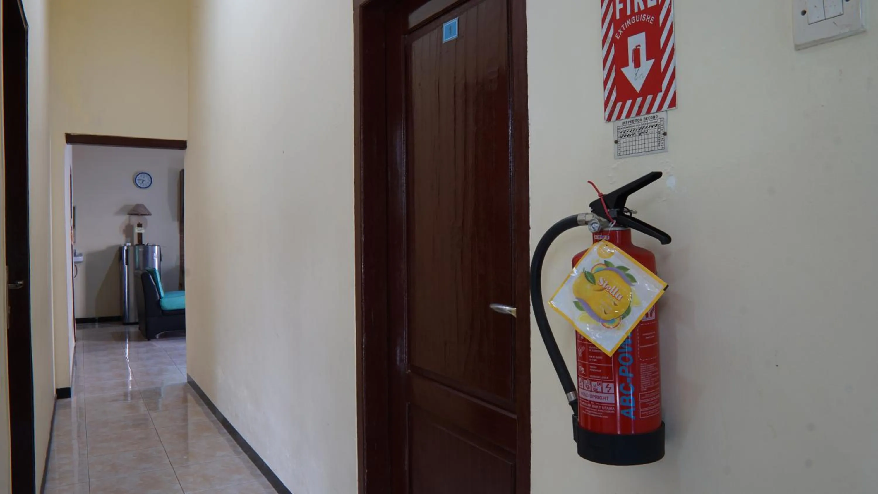 Lobby or reception in Hotel O Coconut Island Homestay & ResortNearPantai Pulau Merah