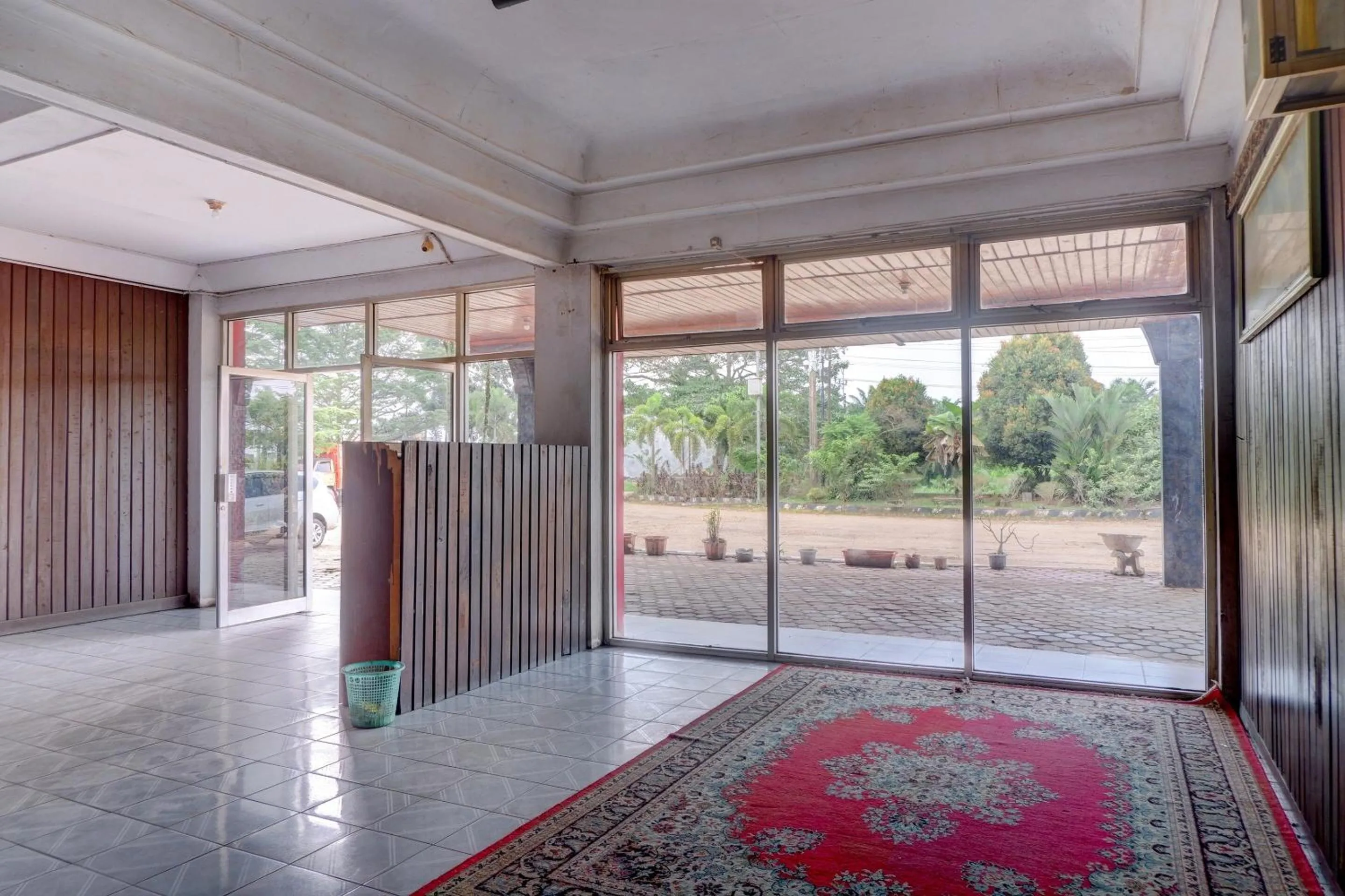 Lobby or reception in Hotel O Tepian Batang Hari