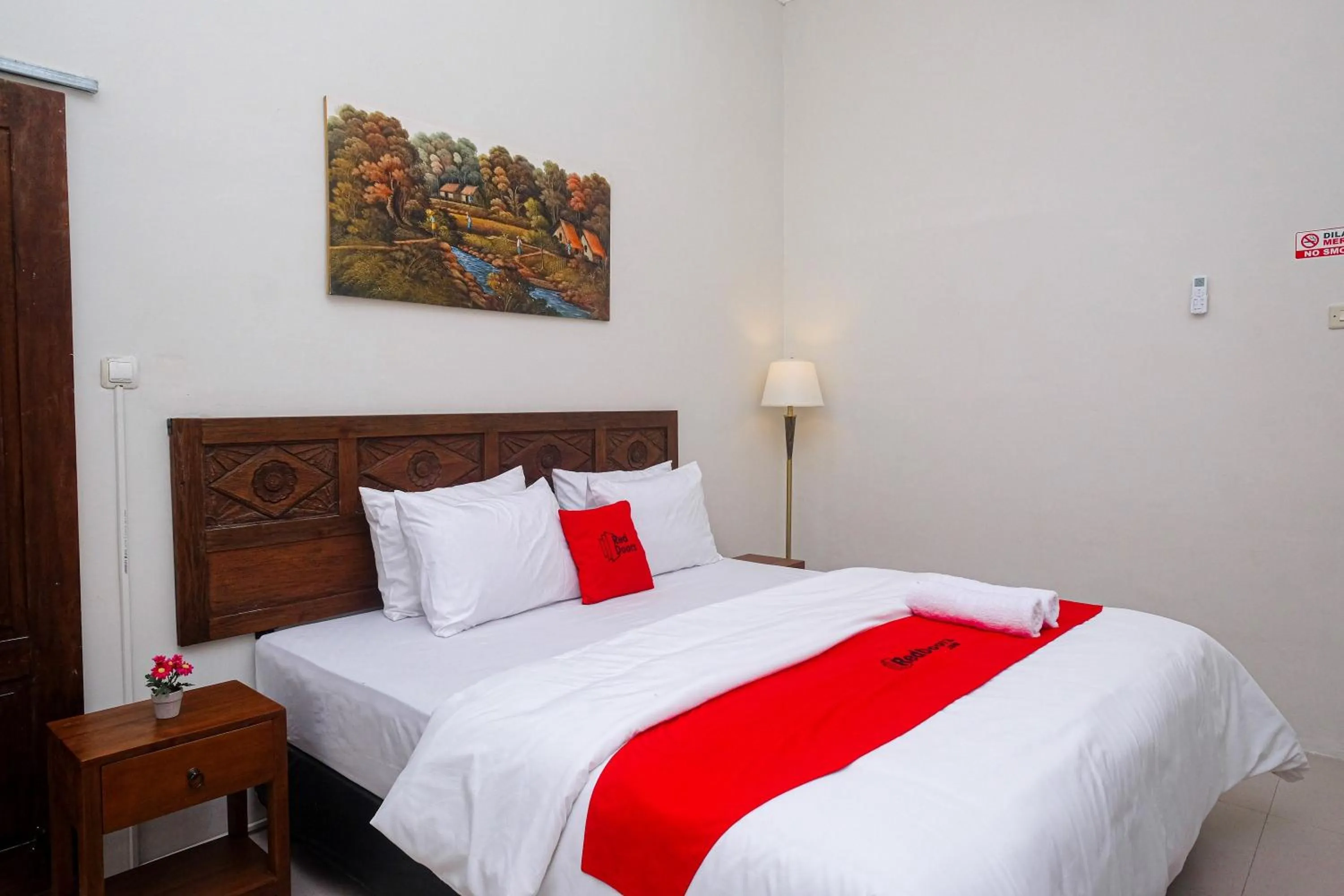 RedDoorz Syariah near Stasiun Klaten