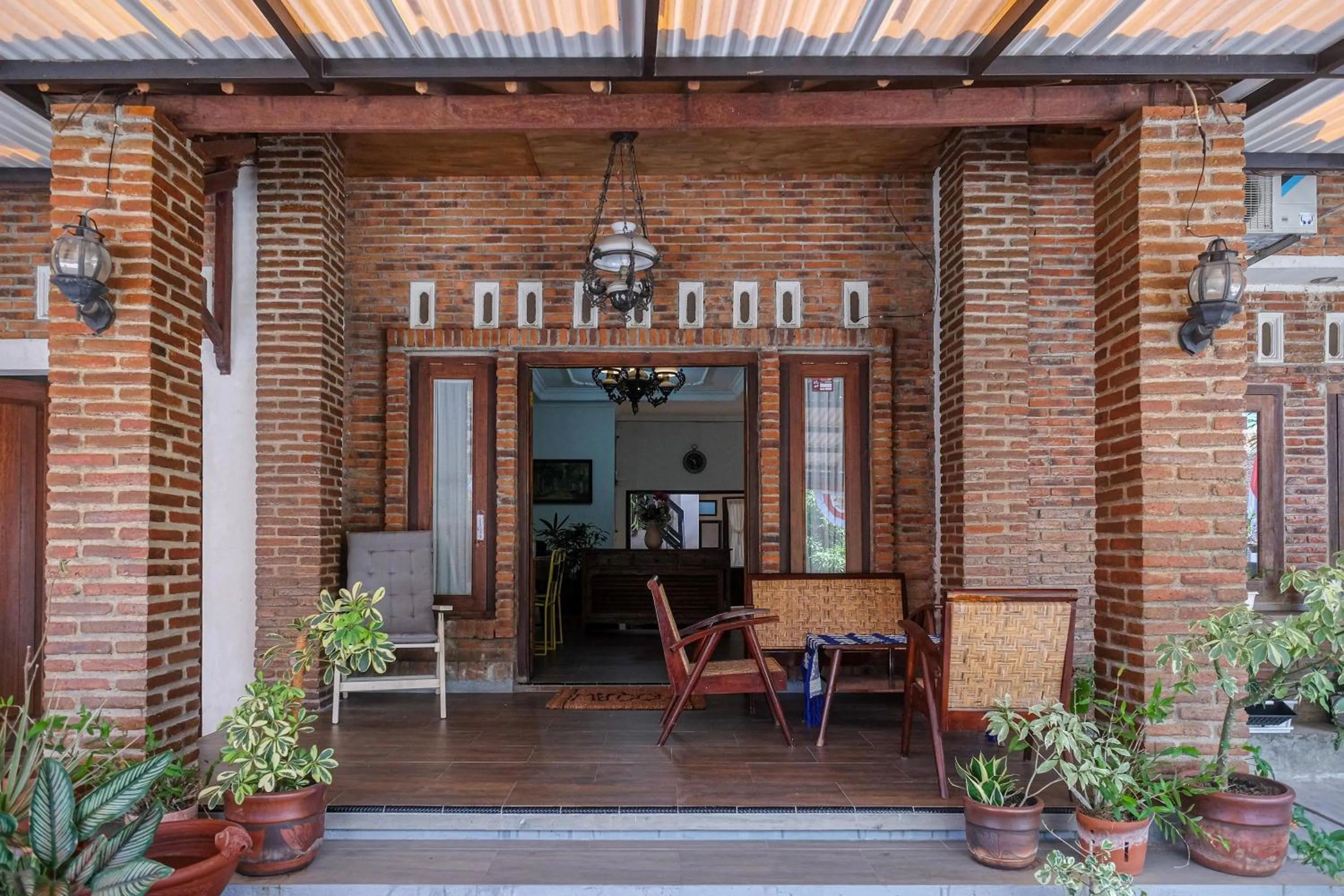 Property building in RedDoorz Syariah near Stasiun Klaten