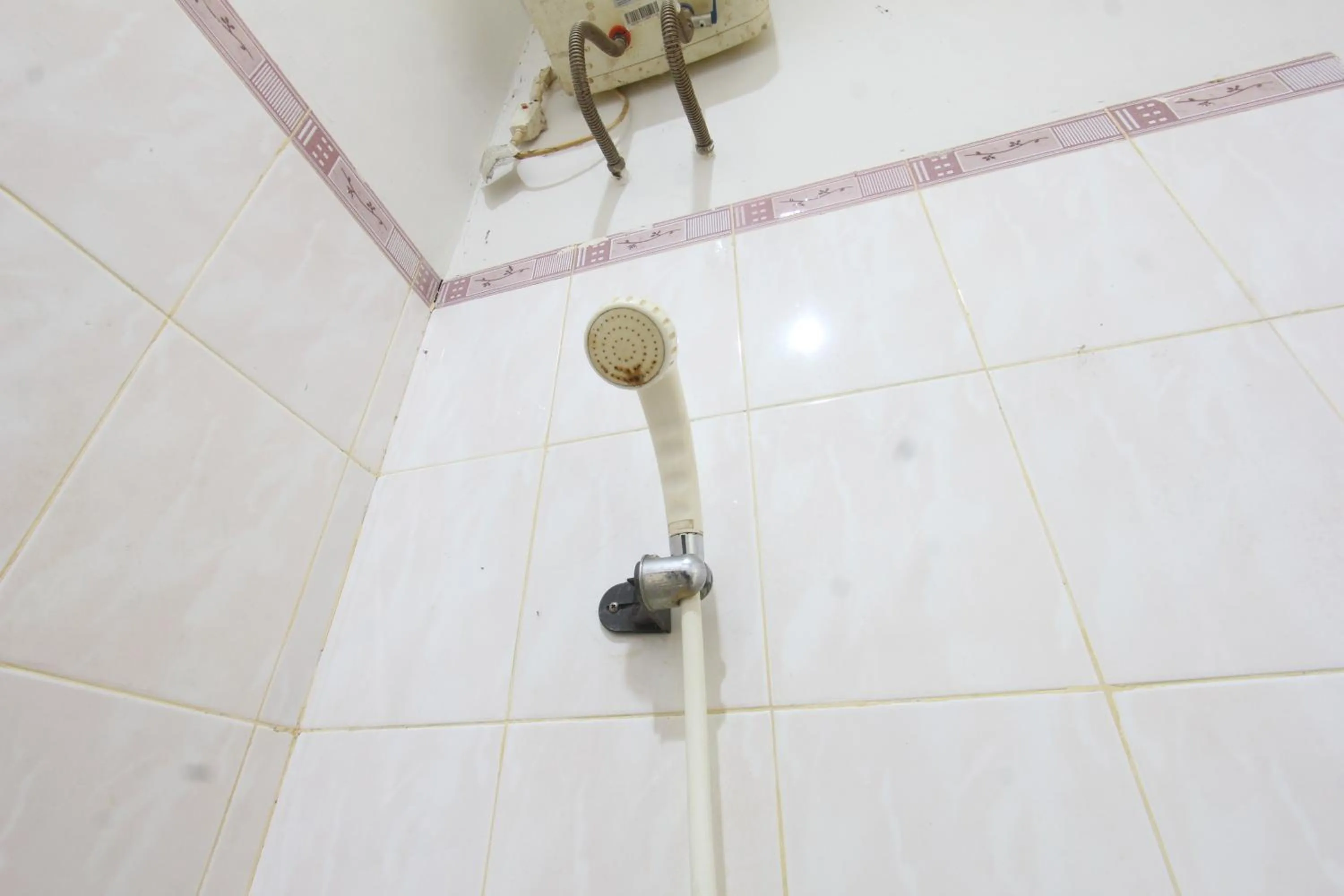 Bathroom in Hotel O Motel Langko