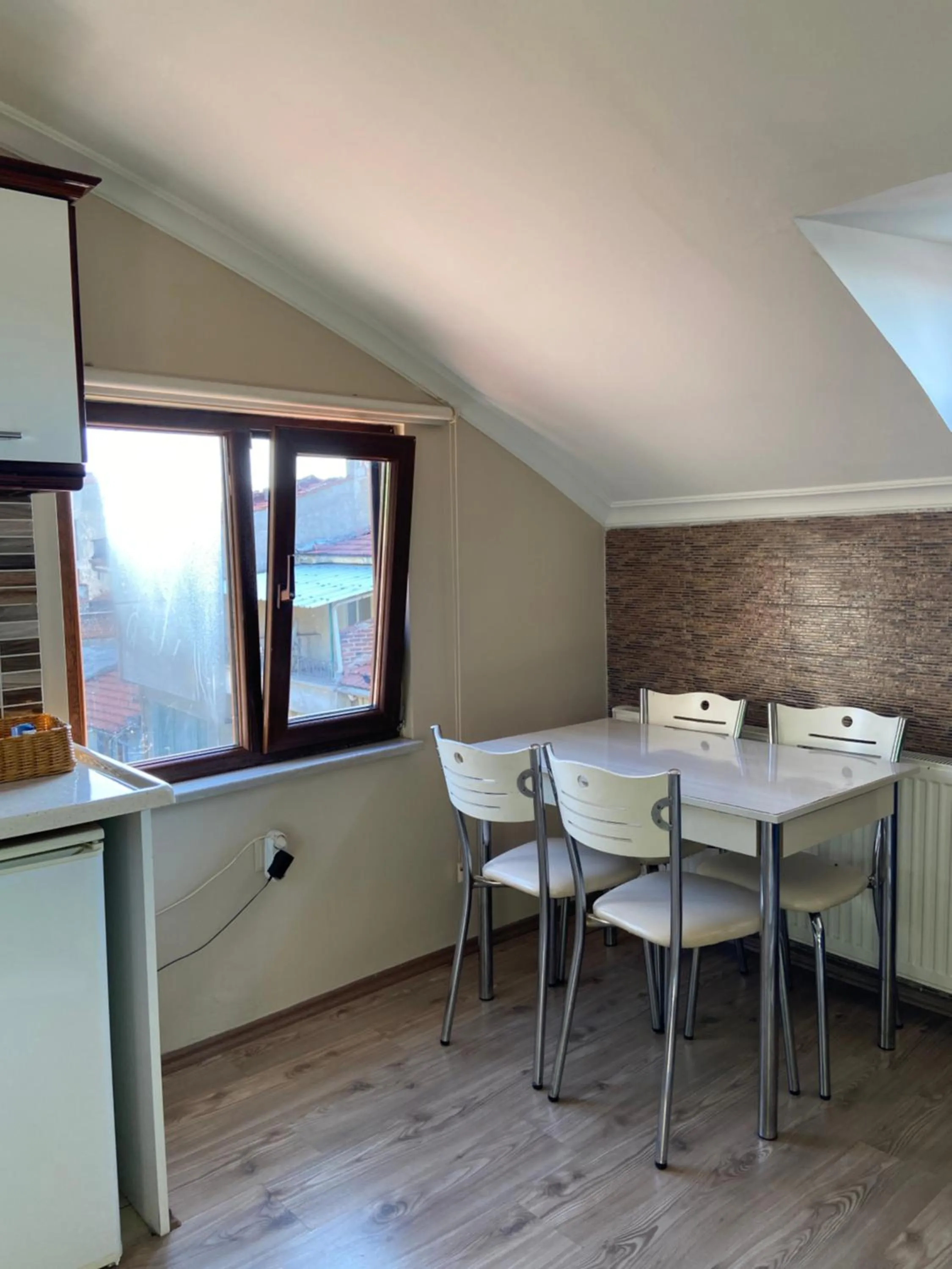 Dining area in Araz Apart