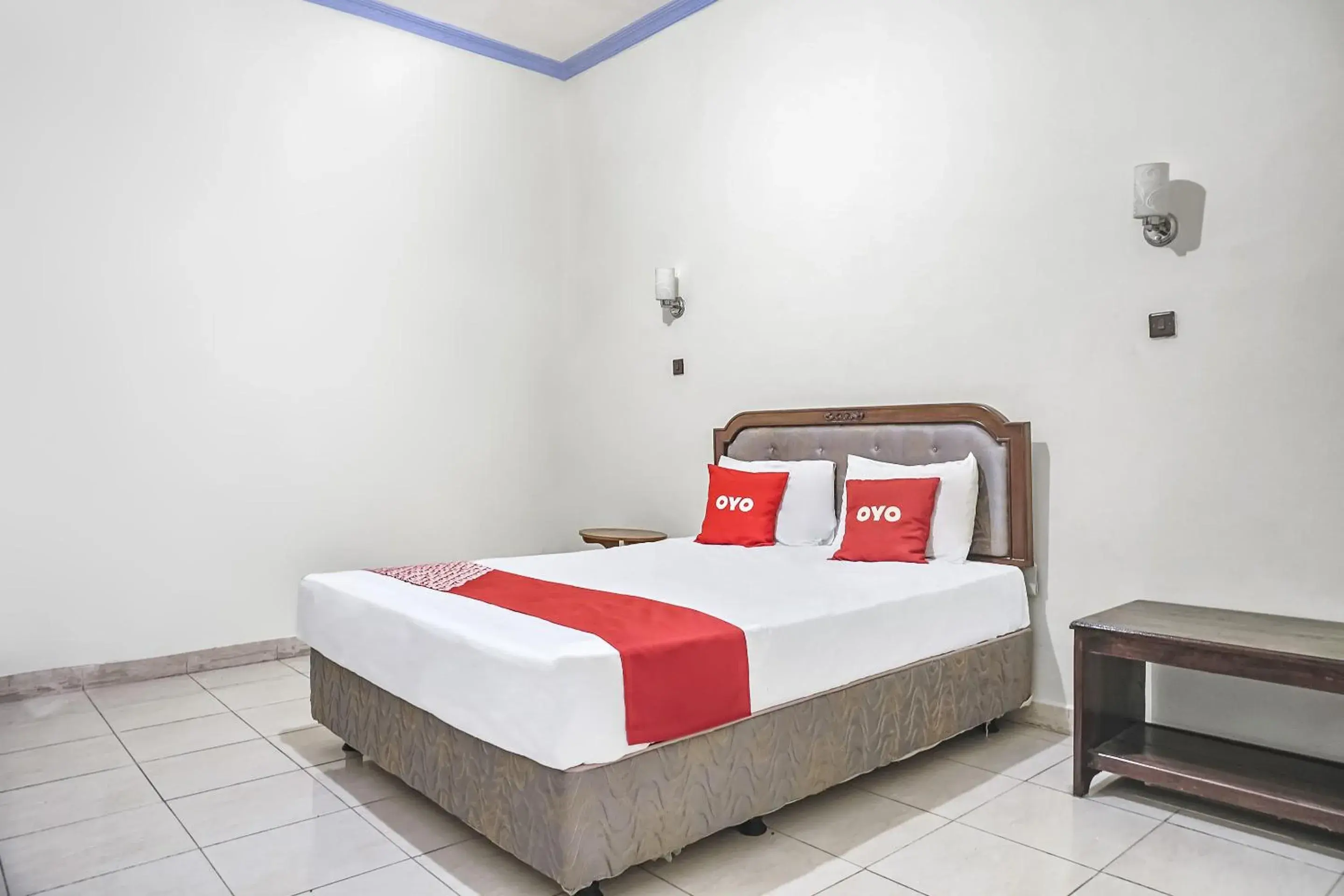 Standard Double Room in Hotel O Wisma Pundu Syariah Near Kantor Camat Kota Besi Standard Double Room in Hotel O Wisma Pundu Syariah Near Kantor Camat Kota Besi