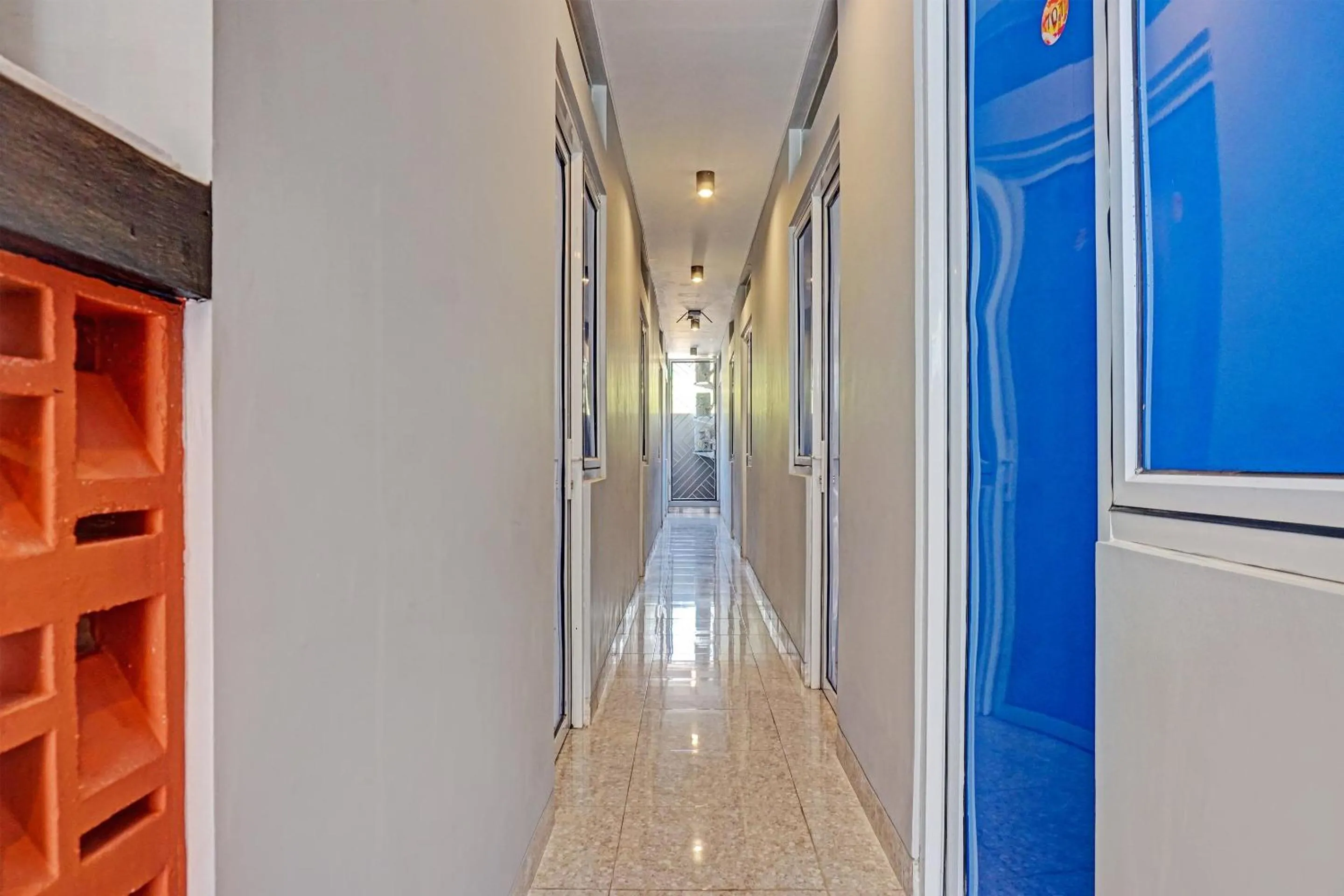 Lobby or reception in Capital O 92765 J&b Smart Sentul